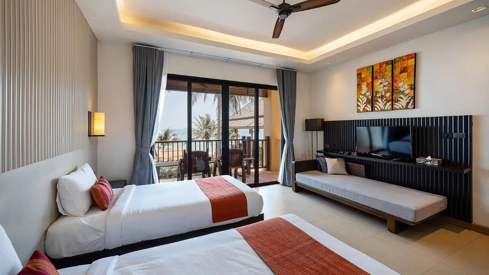 Bed in Ban Saithong Beach Resort