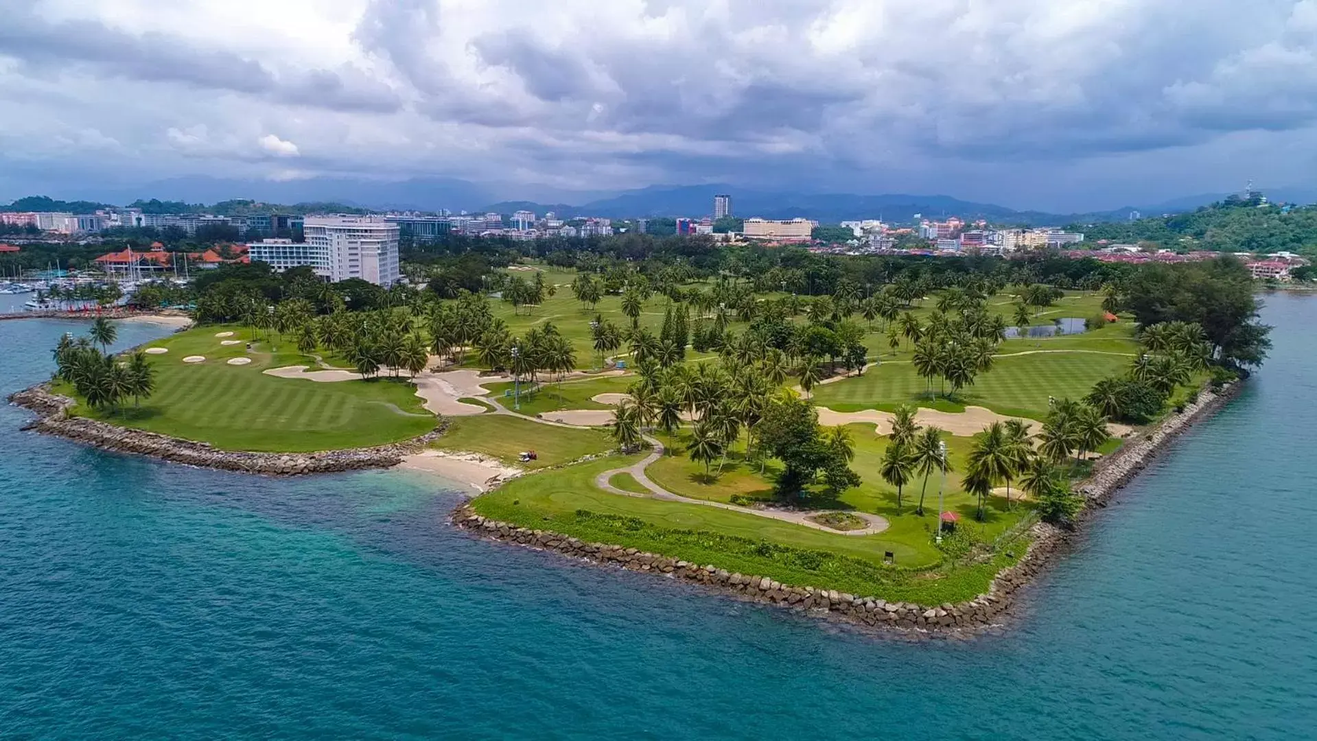 Property building, Bird's-eye View in The Pacific Sutera