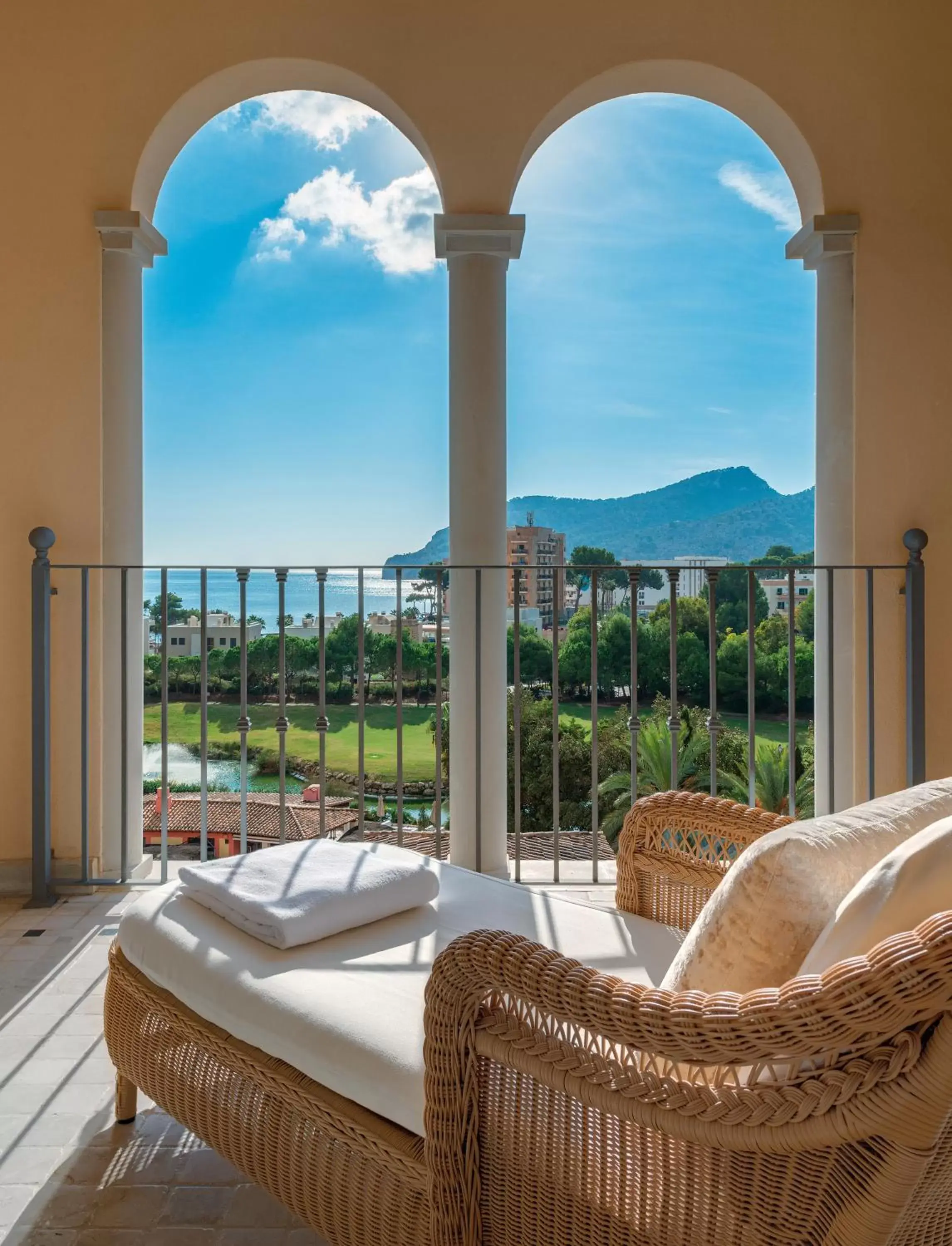 Sea view, Seating Area in Steigenberger Hotel and Resort Camp de Mar