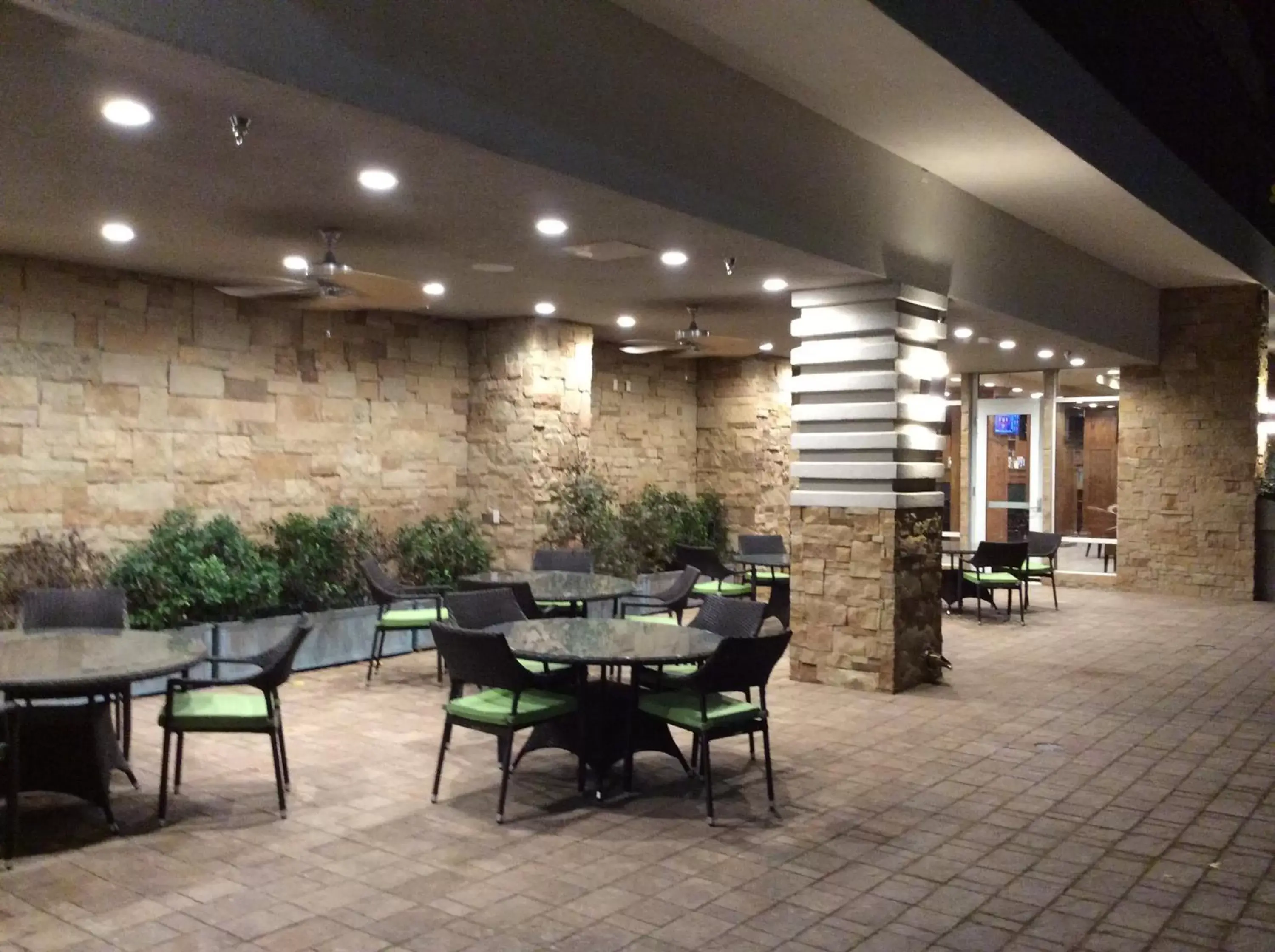 Restaurant/Places to Eat in Holiday Inn Trophy Club, an IHG Hotel