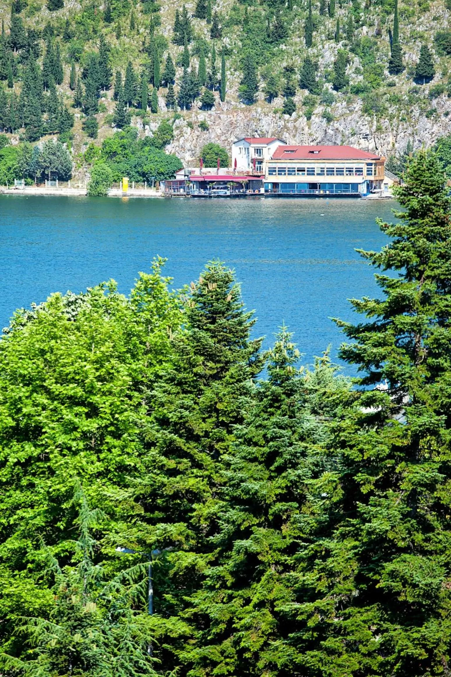 Neighbourhood in Keletron Hotel - Bike friendly hotel