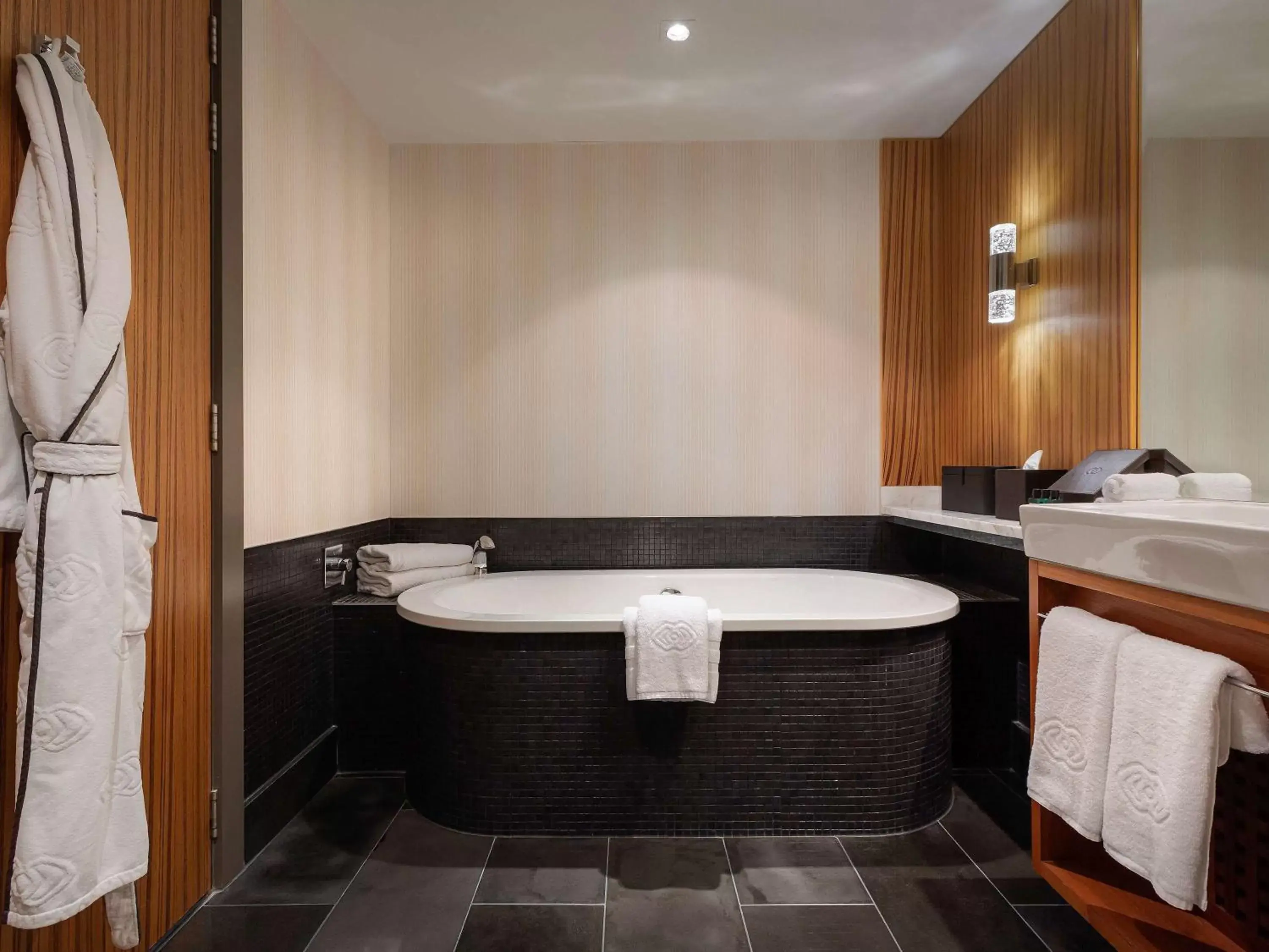 Bathroom in Sofitel Auckland Viaduct Harbour