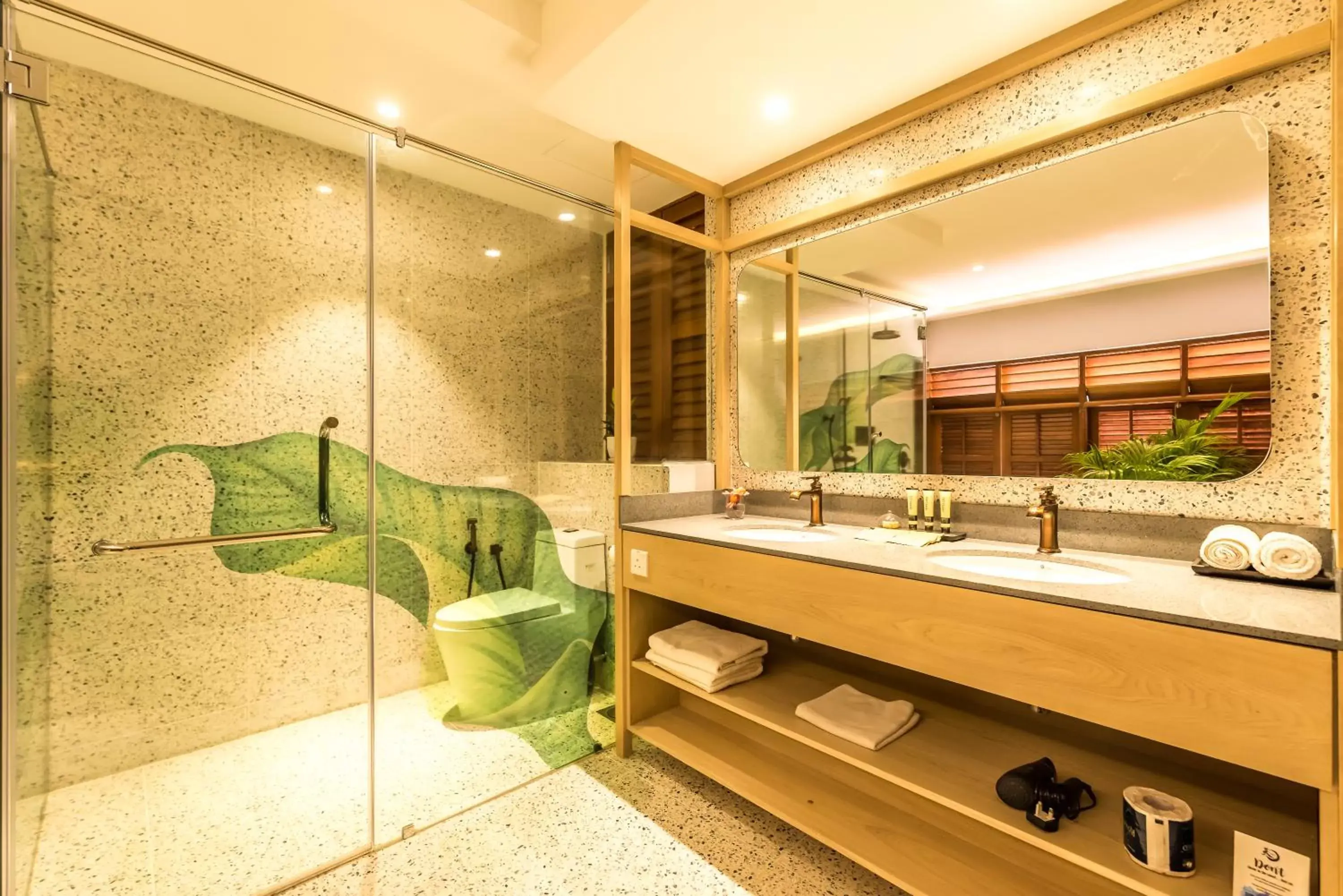 Bathroom in Tien Terrace Macalister