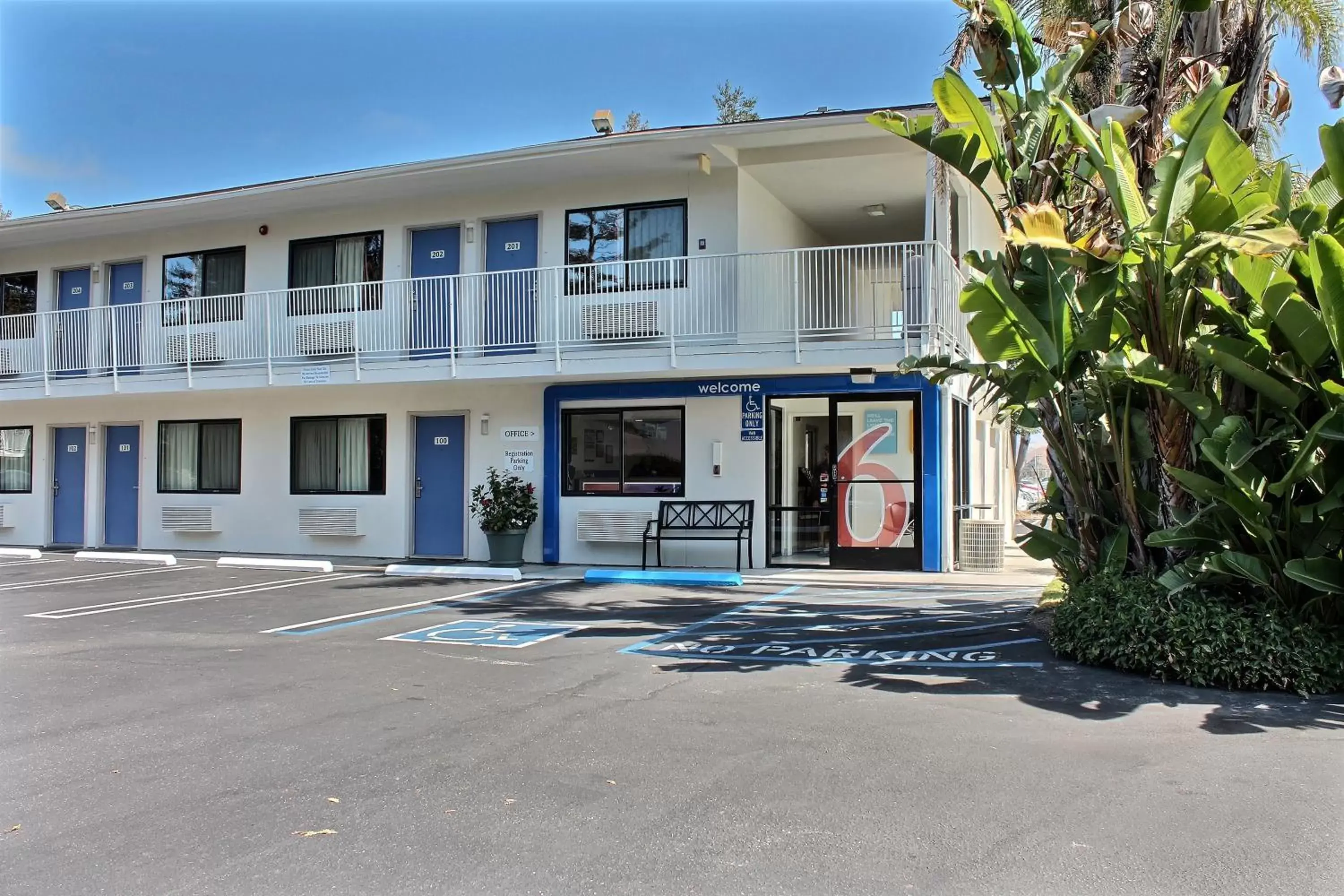 Facade/entrance, Property Building in Motel 6-San Luis Obispo, CA - North