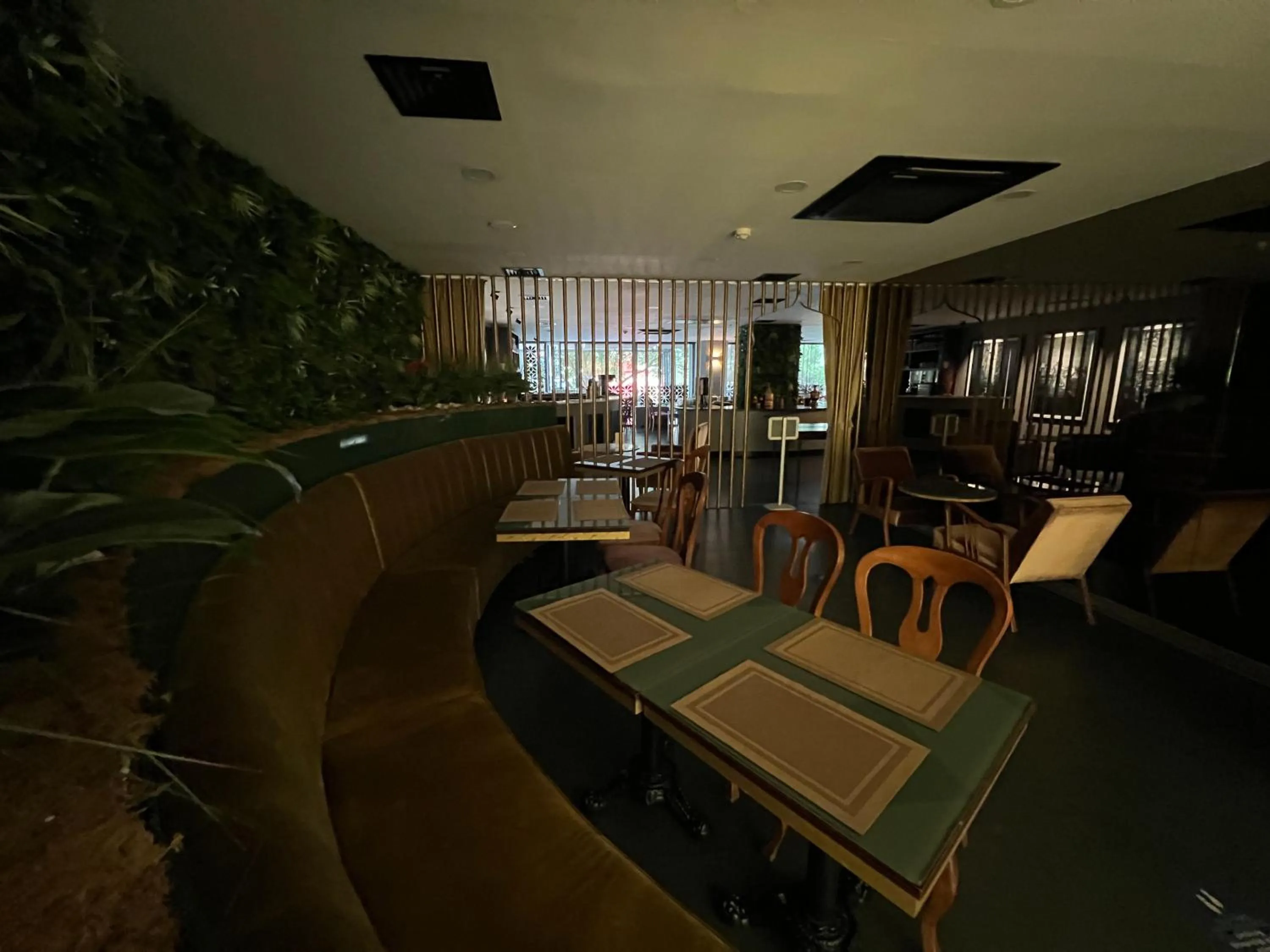 Lounge or bar in All Seasons Hotel