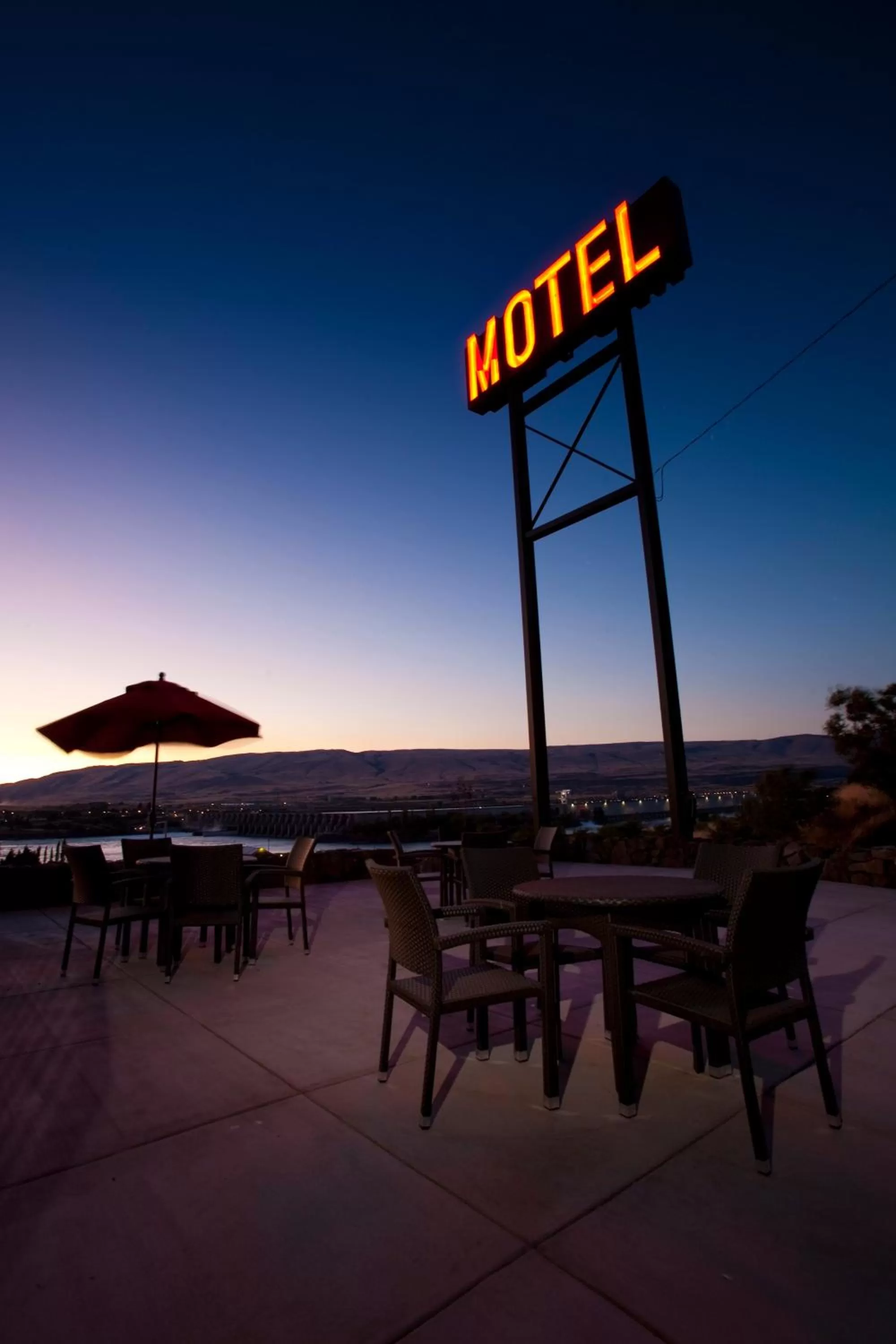 Balcony/Terrace in Celilo Inn