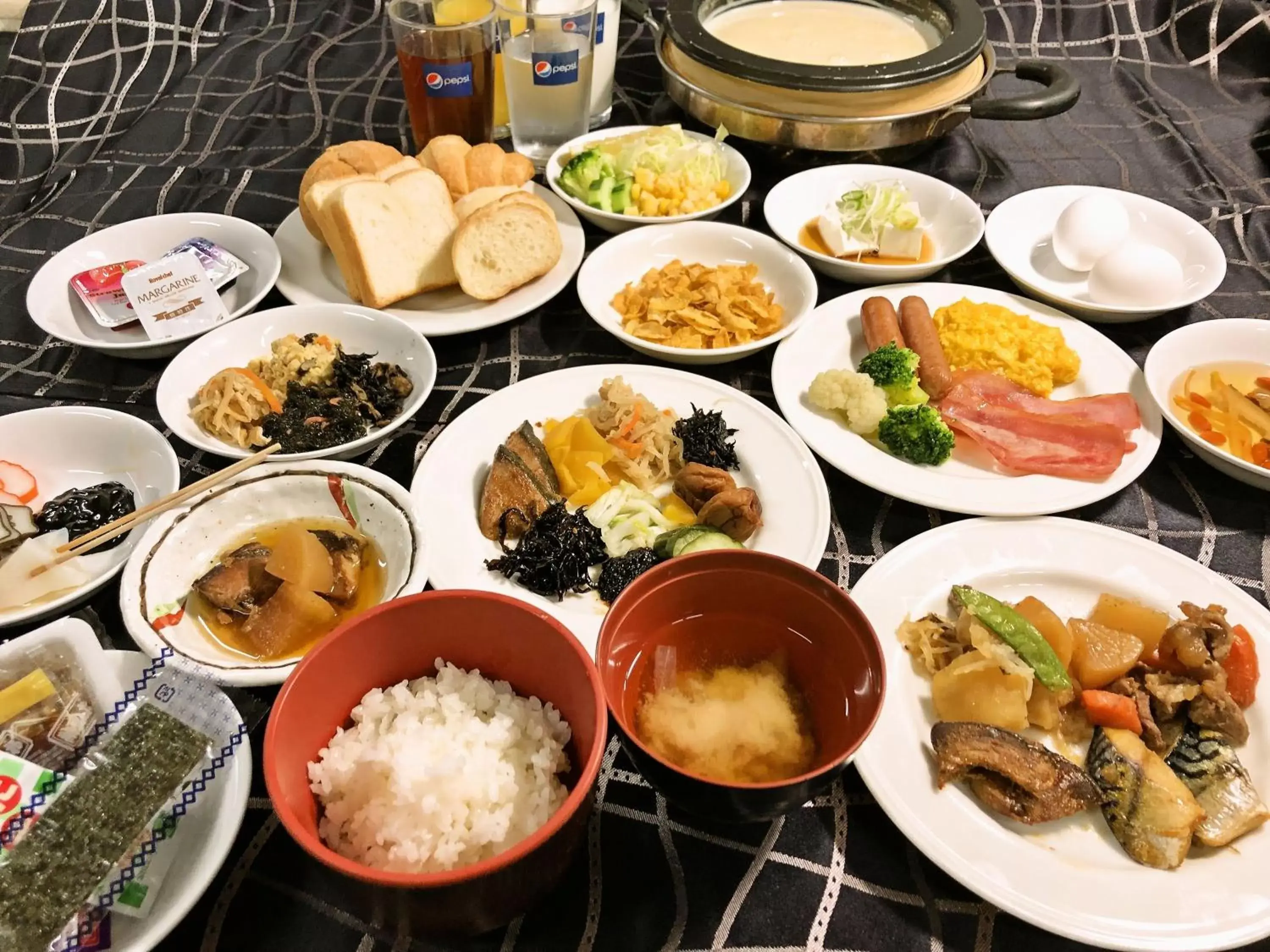 Buffet breakfast in APA Hotel Toyama-Ekimae