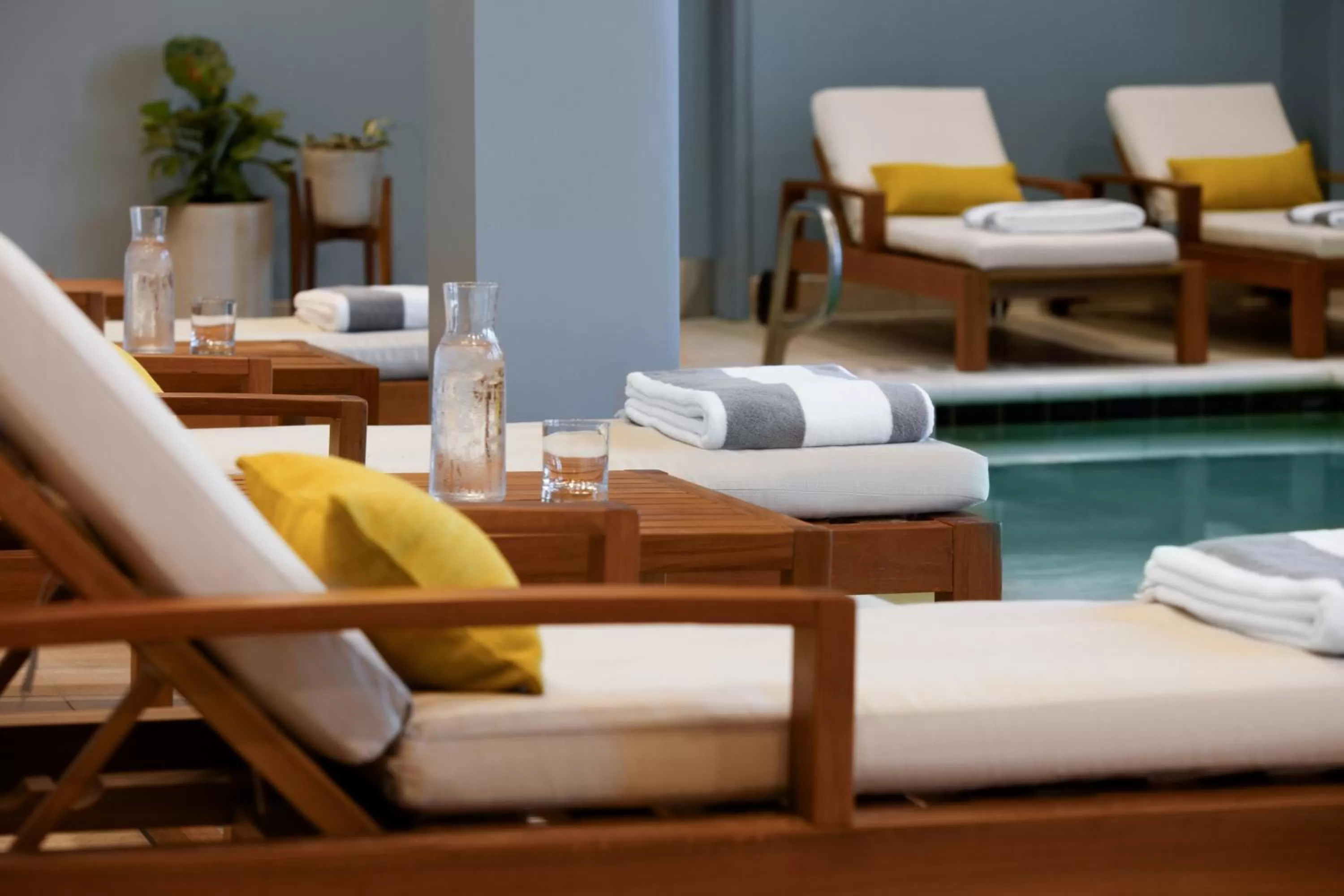 Swimming pool in Kimpton Overland Hotel - Atlanta Airport by IHG