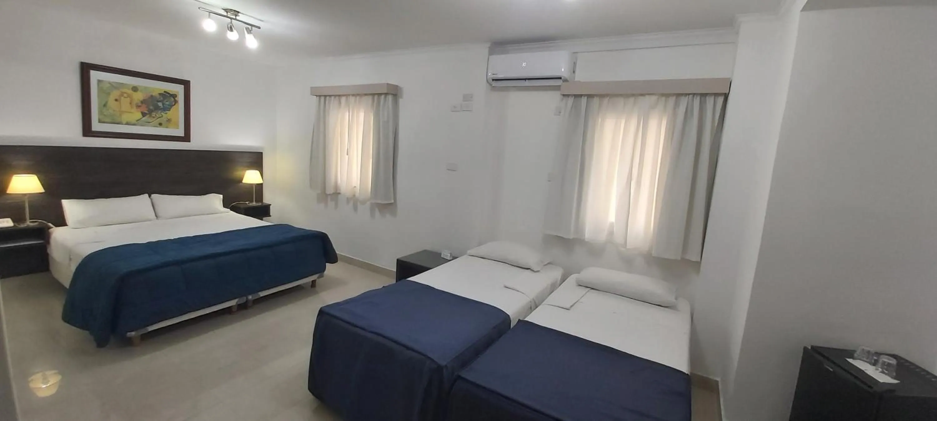 Bed in Hotel UTHGRA de las Luces