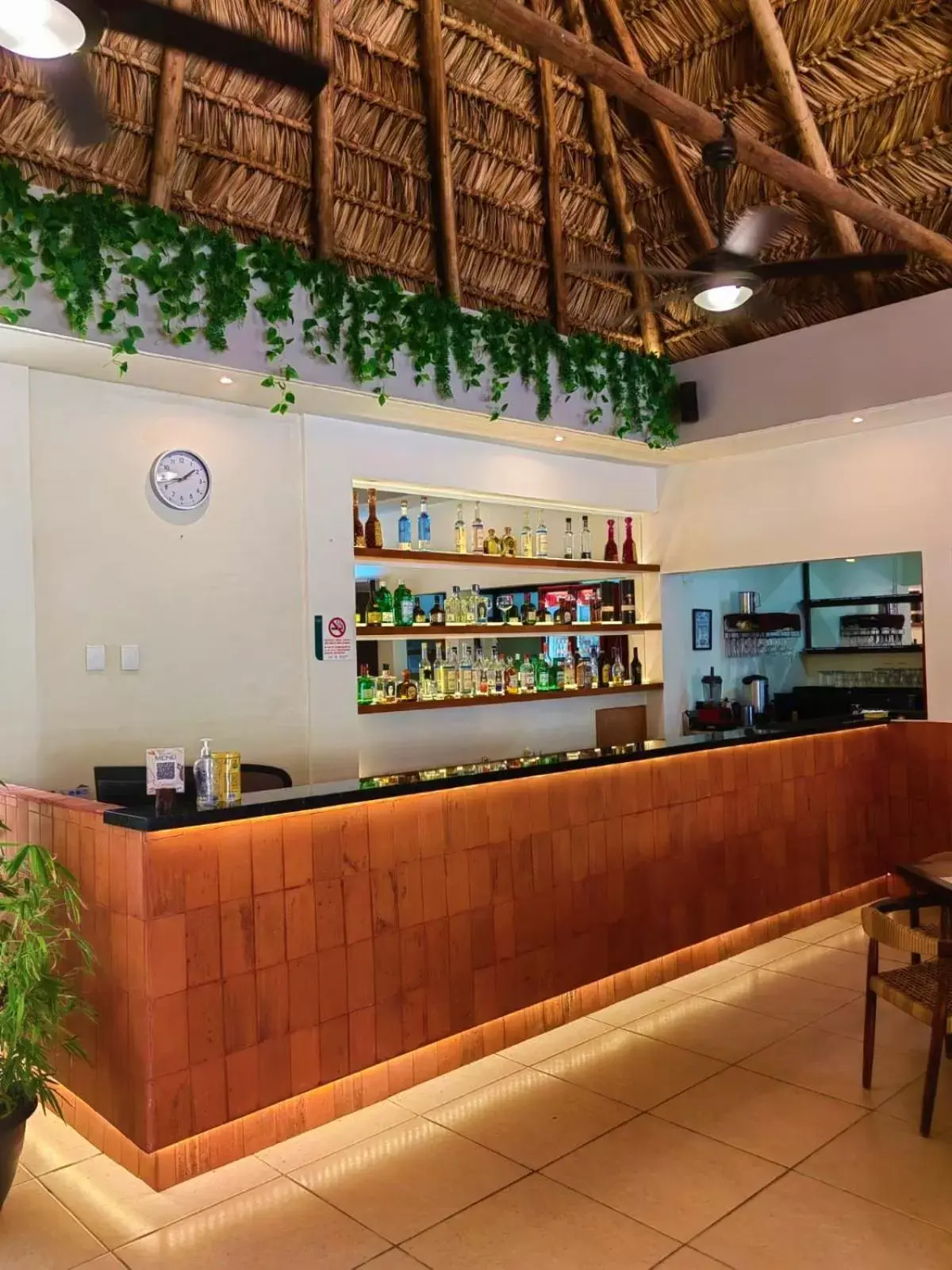 Restaurant/places to eat, Lounge/Bar in Hotel Chablis Palenque