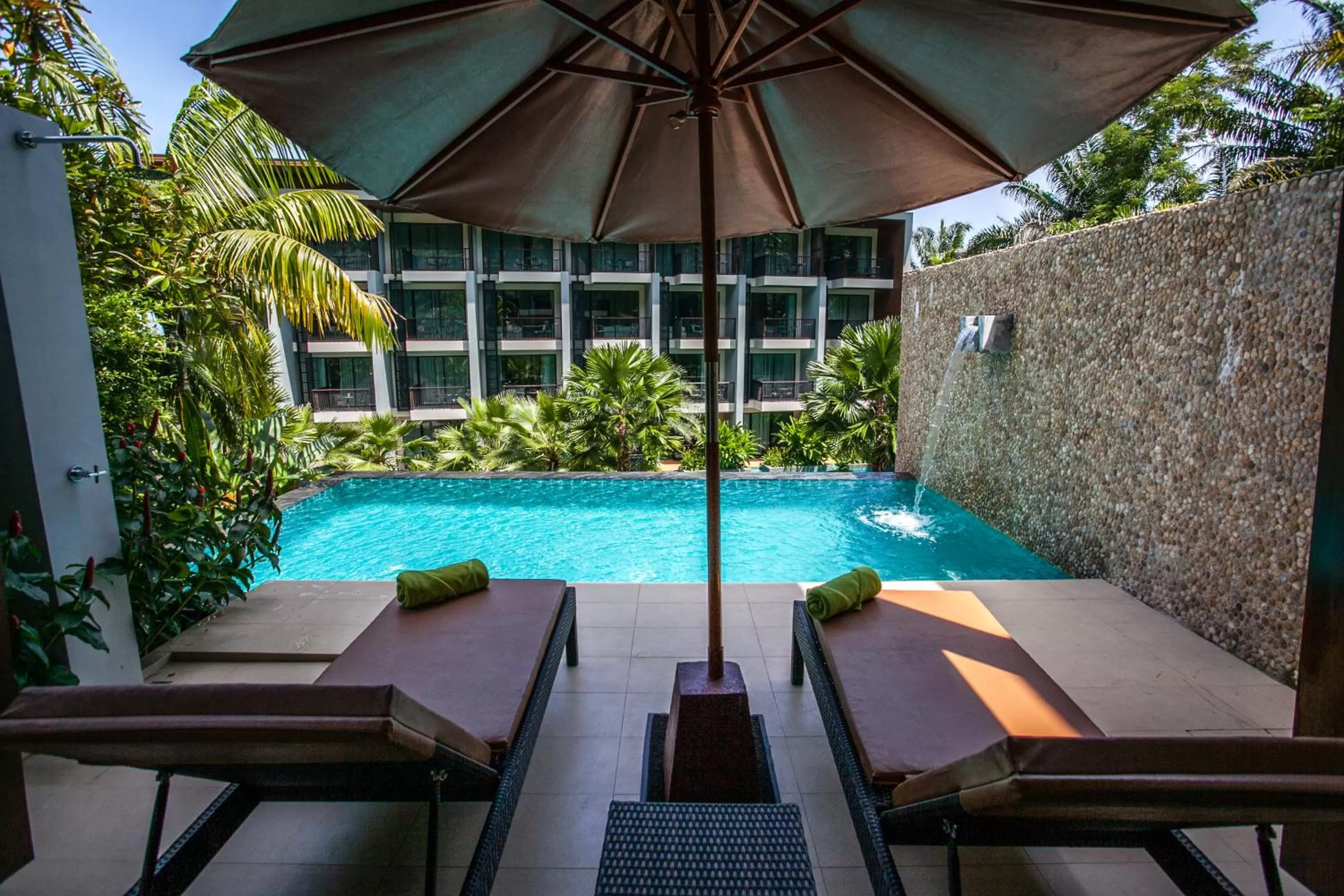 Swimming pool in Hula Hula Resort, Ao Nang