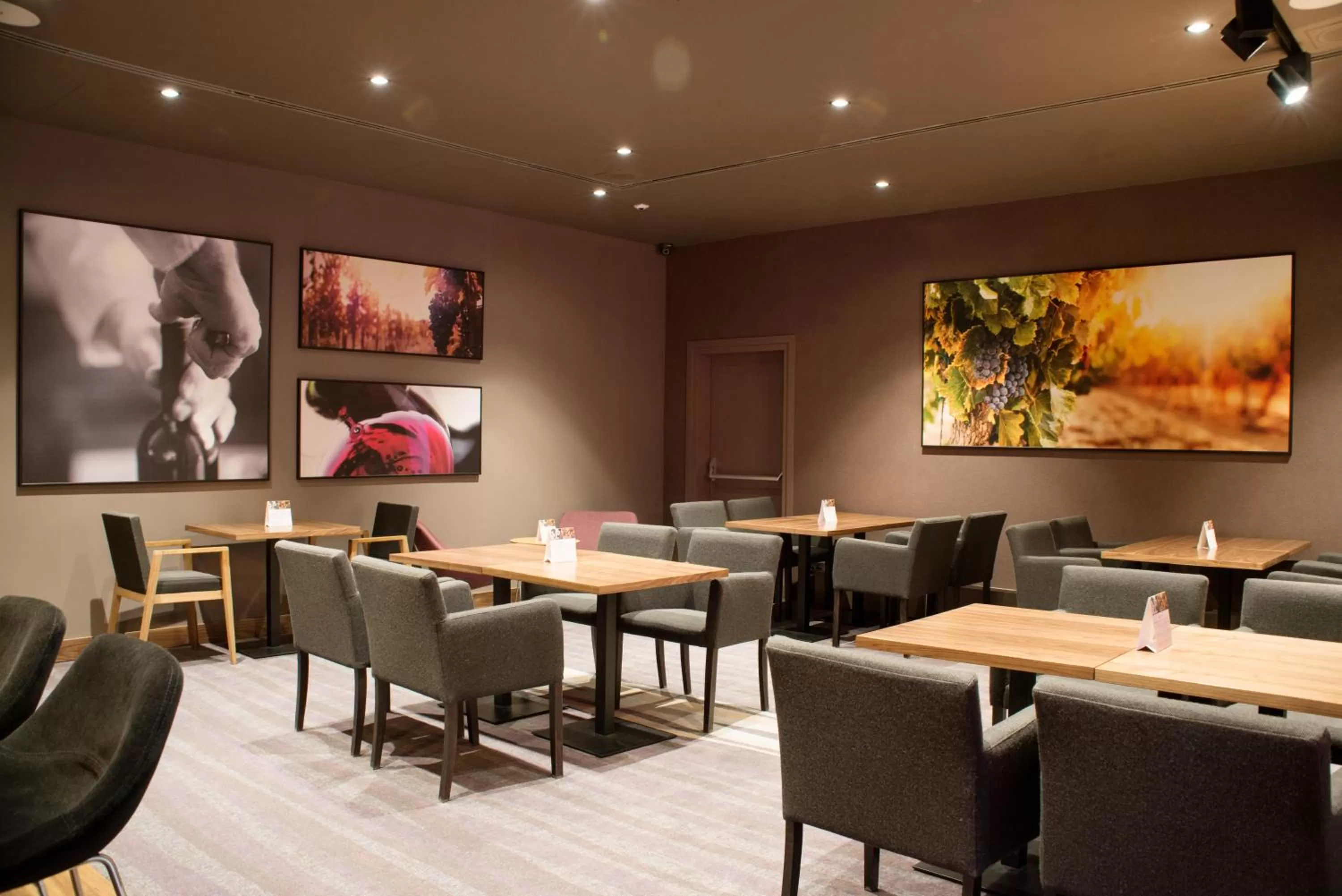 Restaurant/places to eat in Mercure Gdynia Centrum