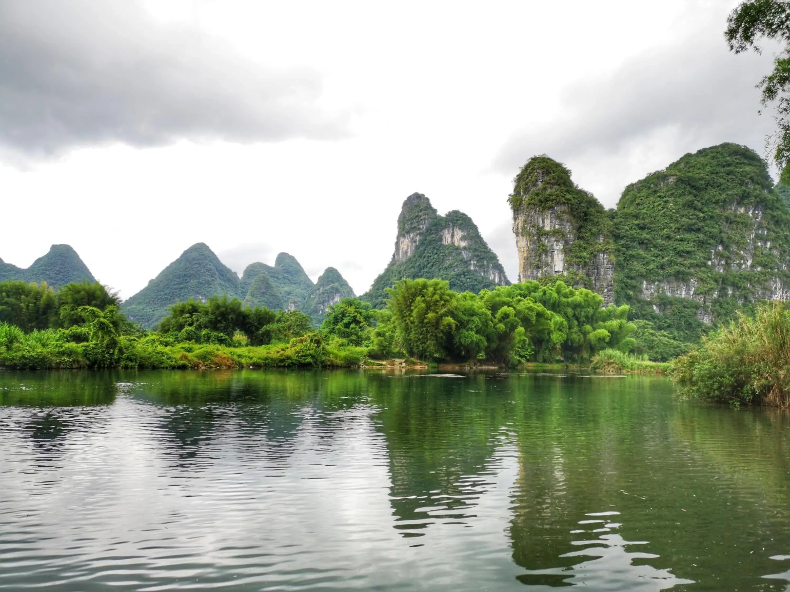 Hiking in Yangshuo Moondance Hotel