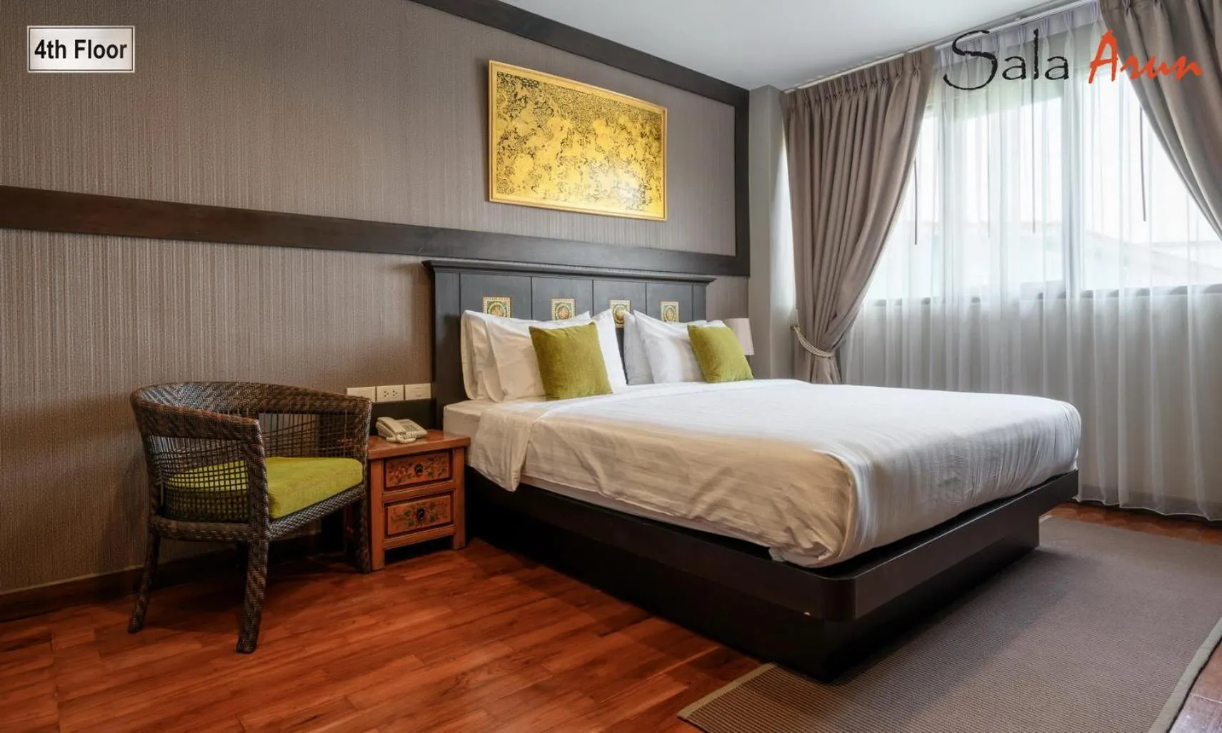 Photo of the whole room, Bed in Sala Arun