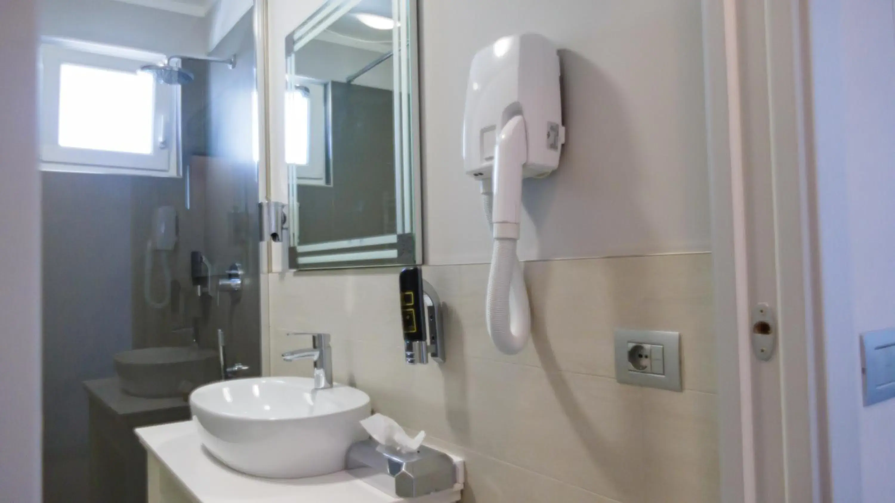 Bathroom in Hotel Casa Marinella