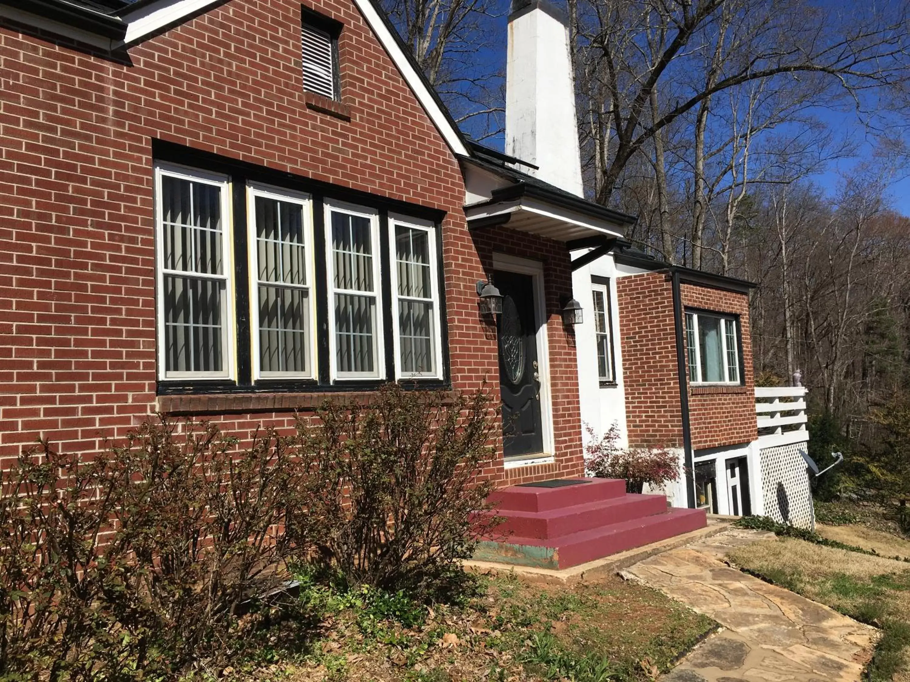 Facade/entrance, Property Building in Grafton Lodge