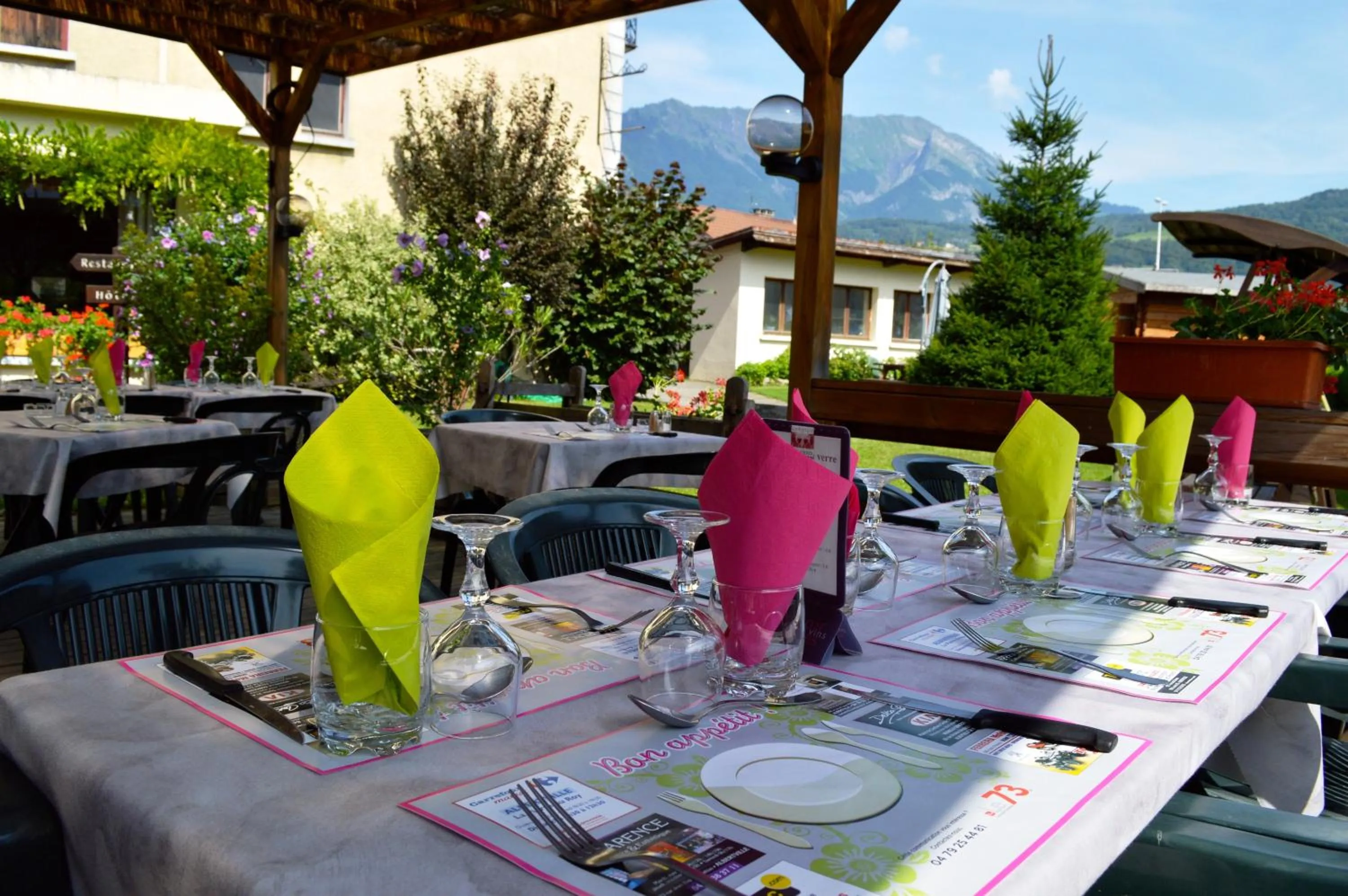 Restaurant/places to eat in Auberge de Costaroche