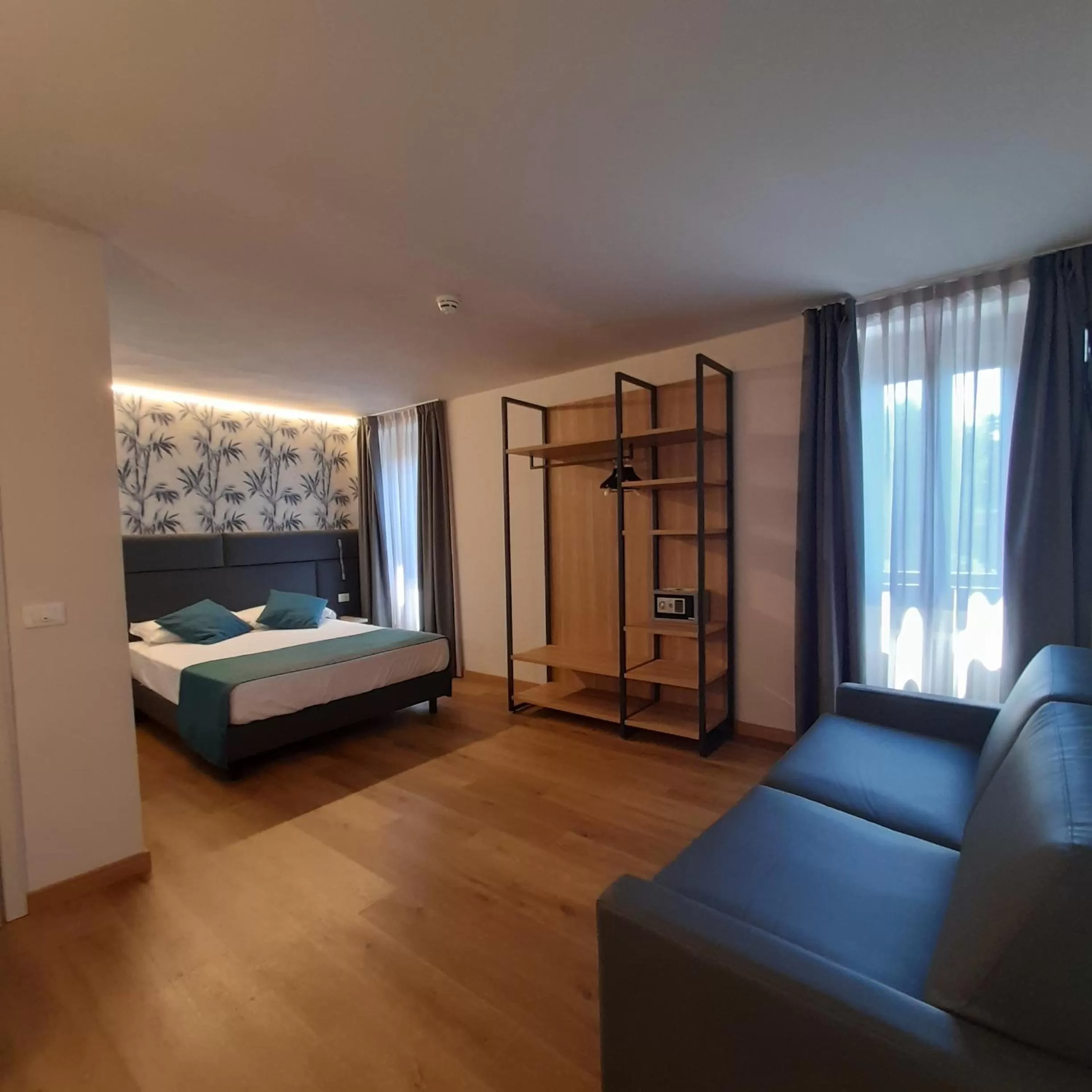 Bed in Bike Hotel Touring Gardone Riviera & Wellness