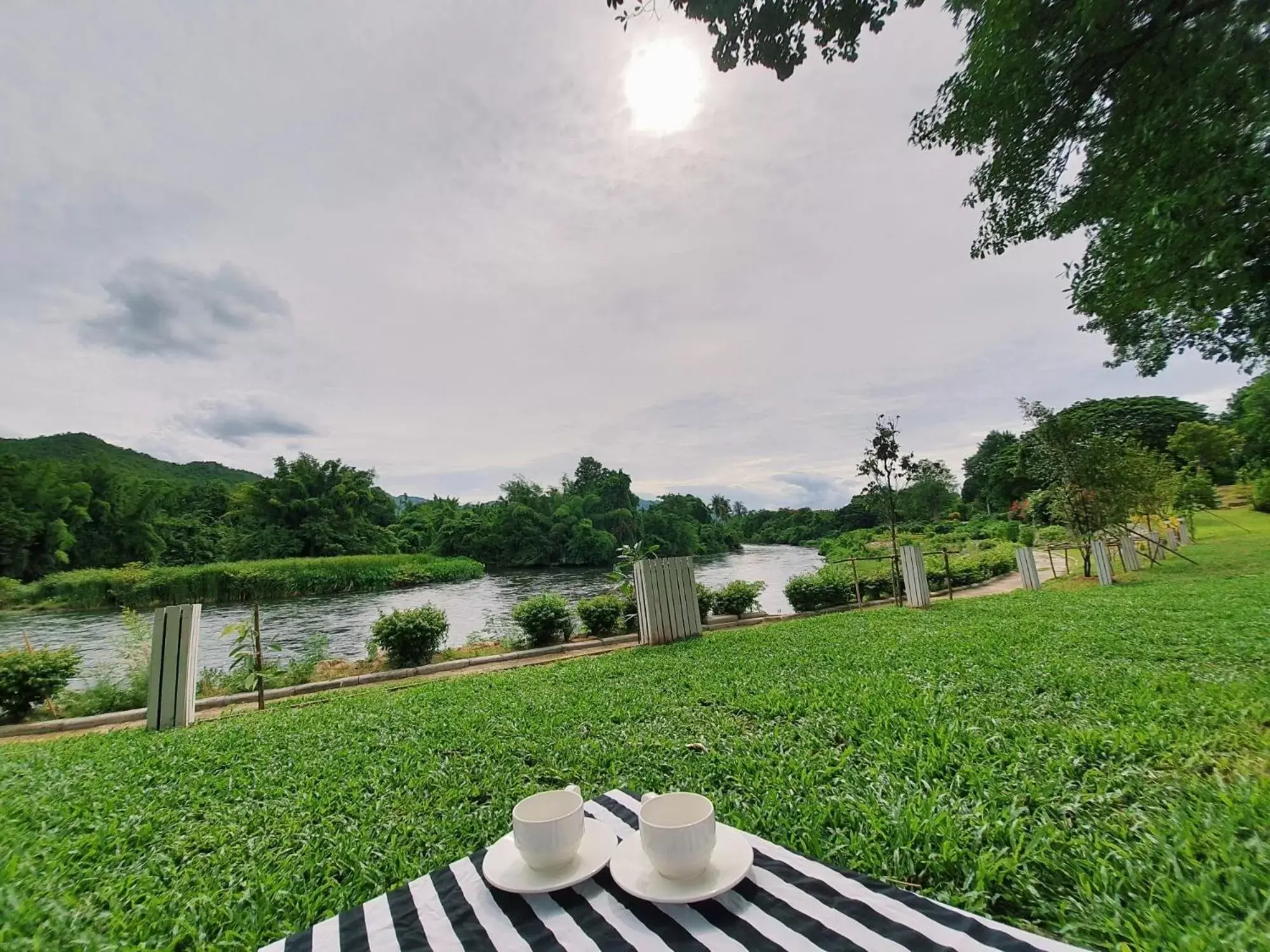 River view in Aekpailin River Kwai Resort