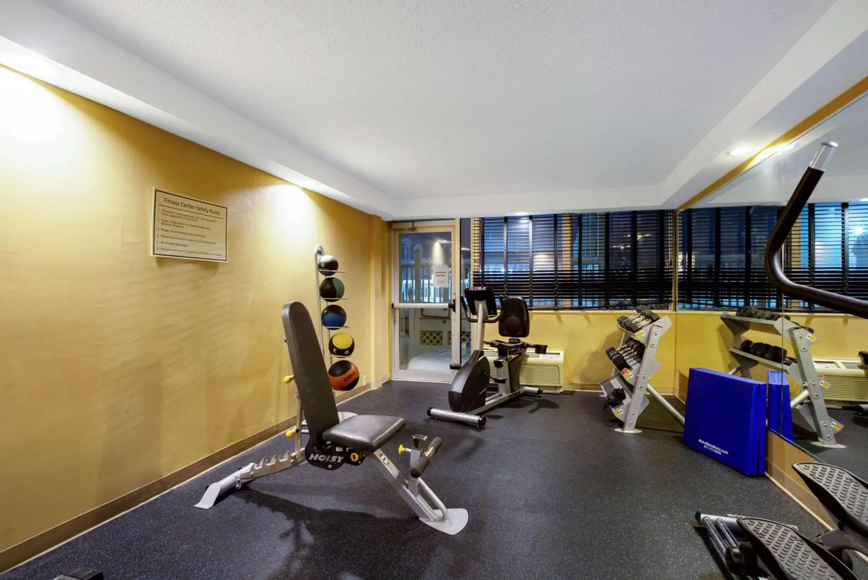 Fitness centre/facilities, Fitness Center/Facilities in La Quinta by Wyndham Manchester