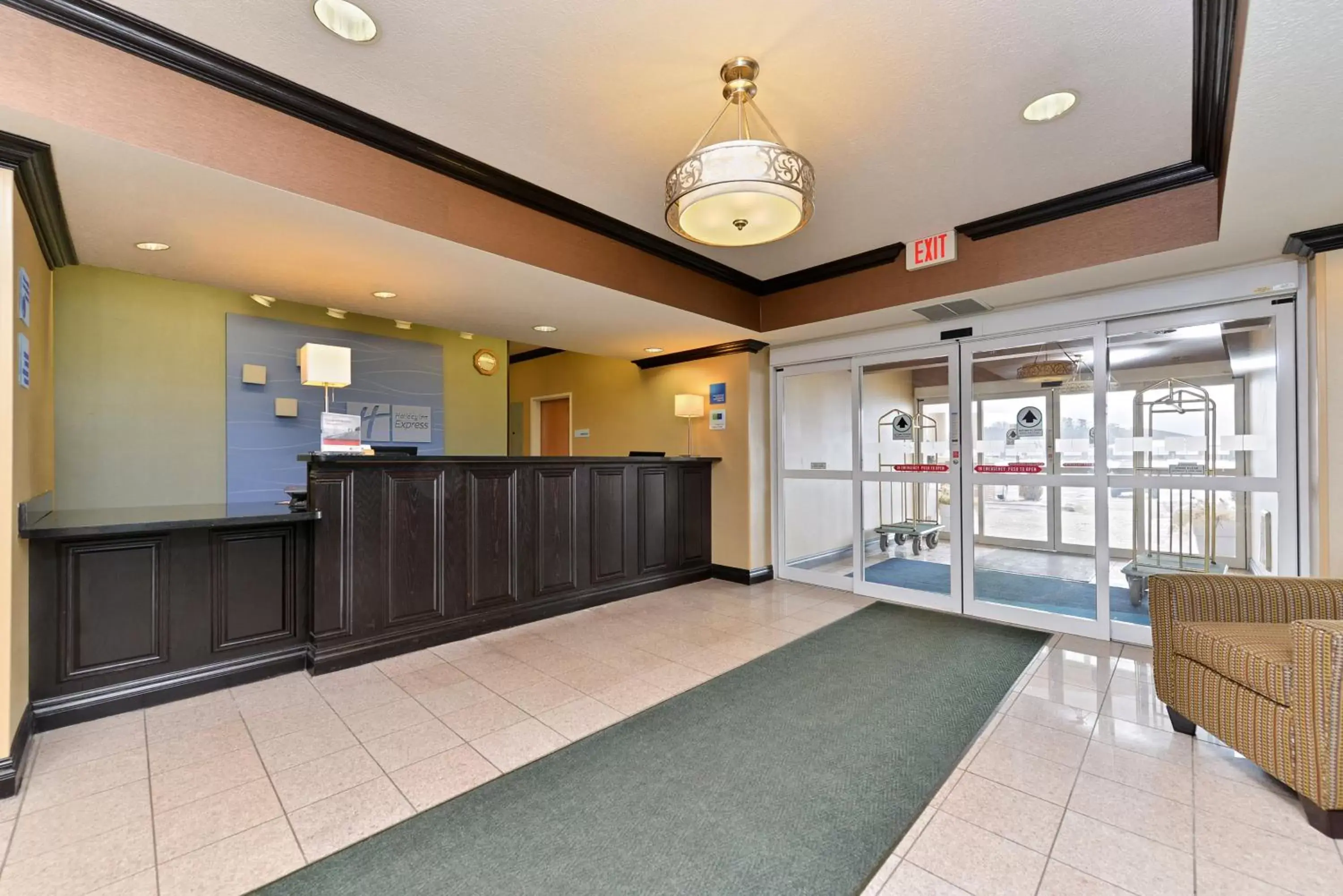 Property building, Lobby/Reception in Holiday Inn Express Hotel & Suites Charlotte, an IHG Hotel