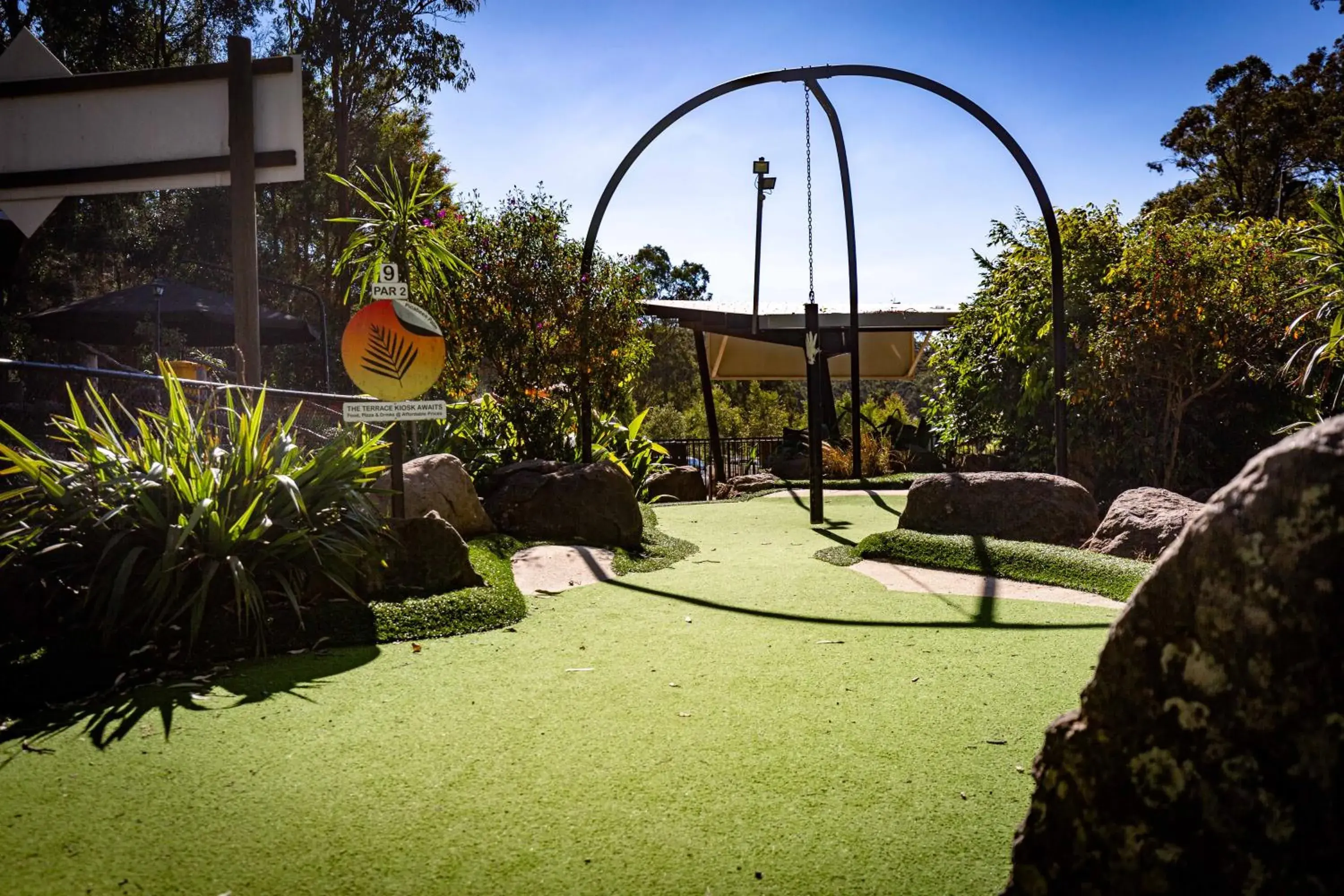 Minigolf, Garden in Cedar Creek Lodges