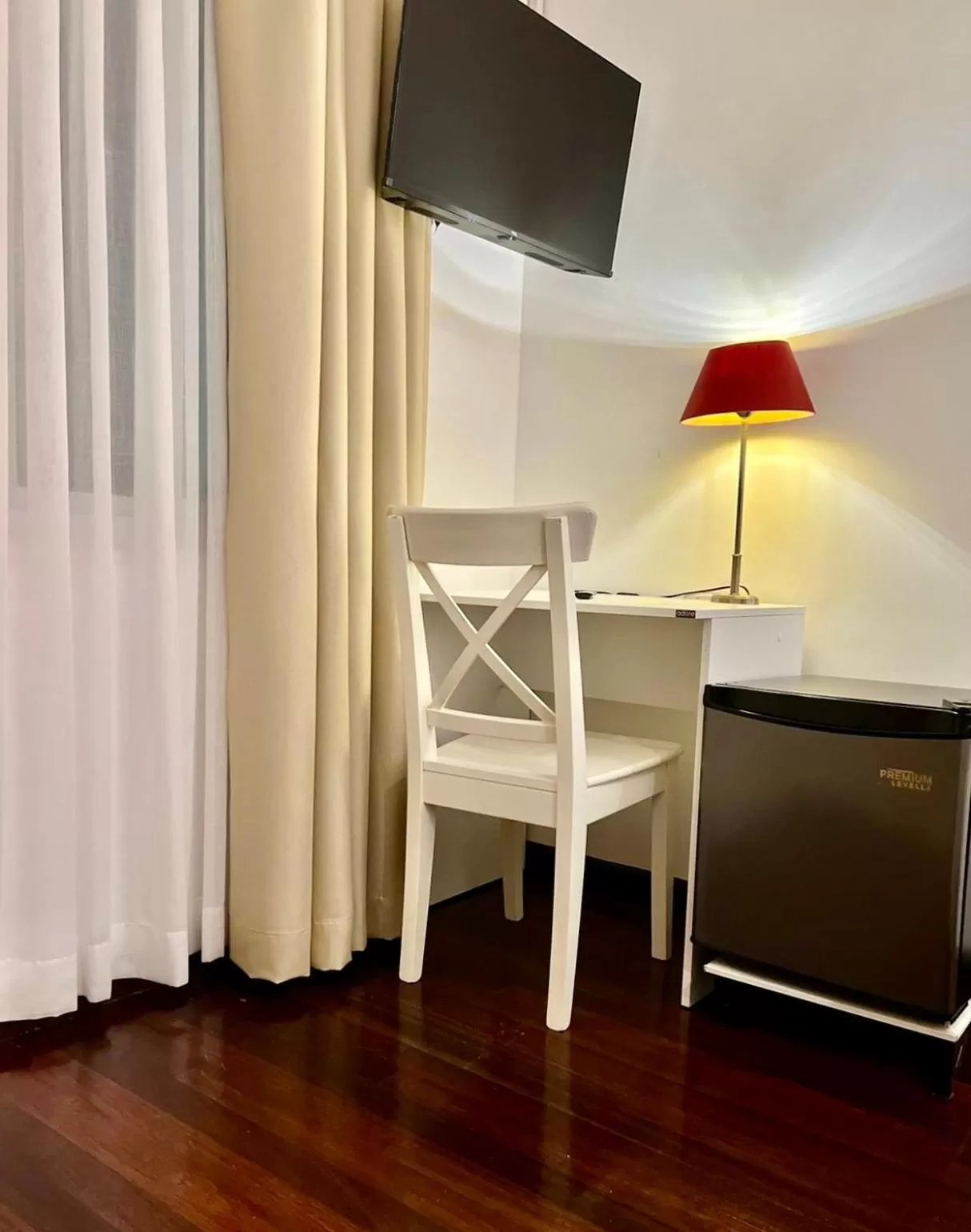 TV and multimedia, TV/Entertainment Center in Villa Famiri Boutique hotel