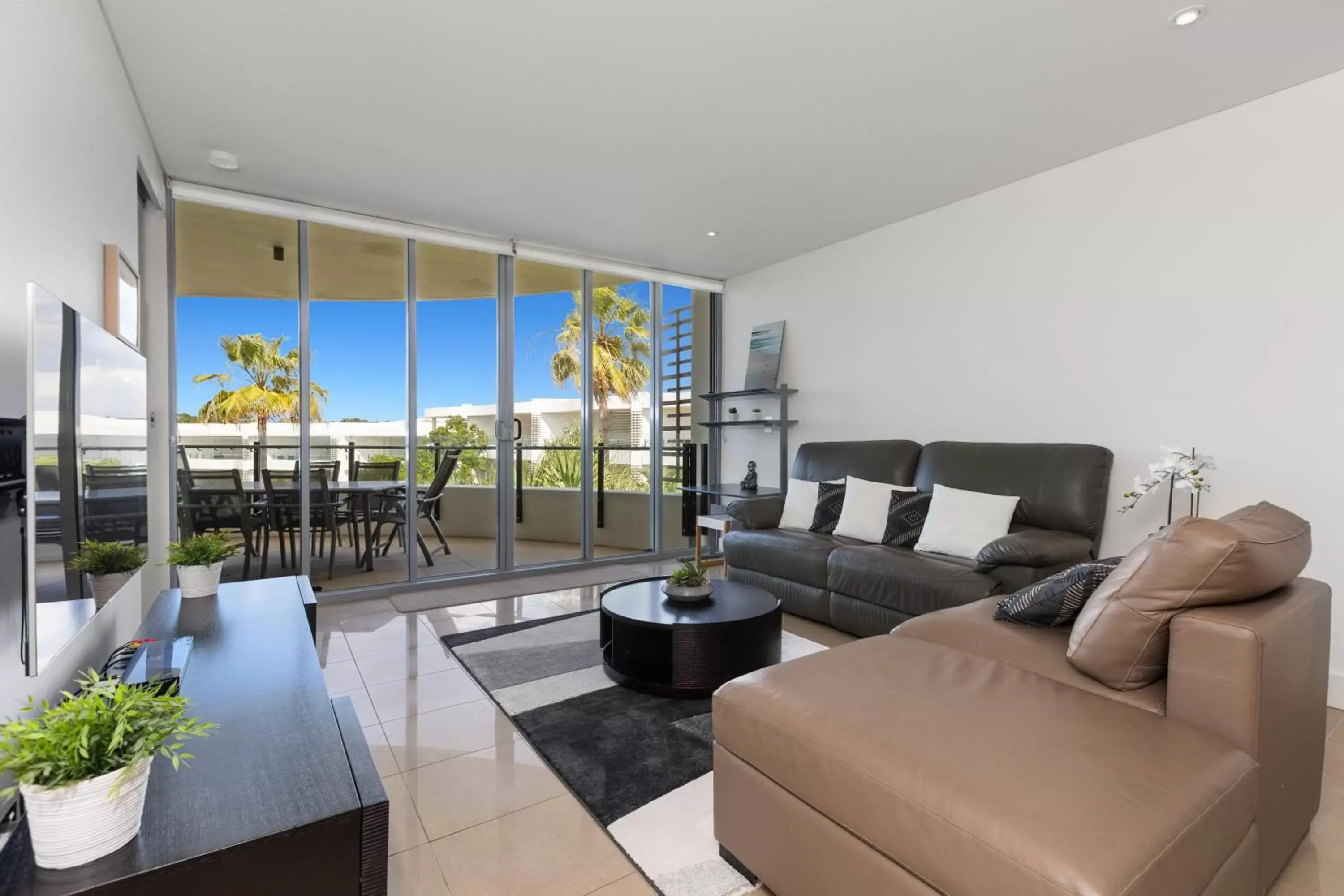 Living room, Seating Area in Cotton Beach Resort - Tweed Coast Holidays ®