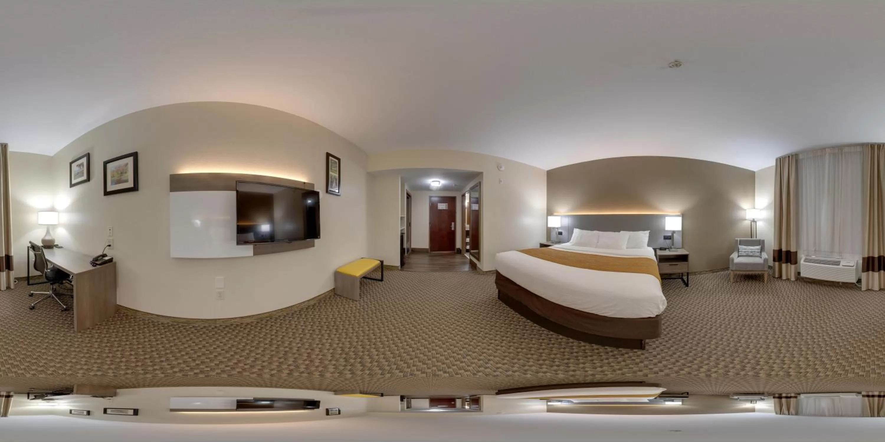 Photo of the whole room, Bed in Comfort Inn & Suites Midway - Tallahassee West