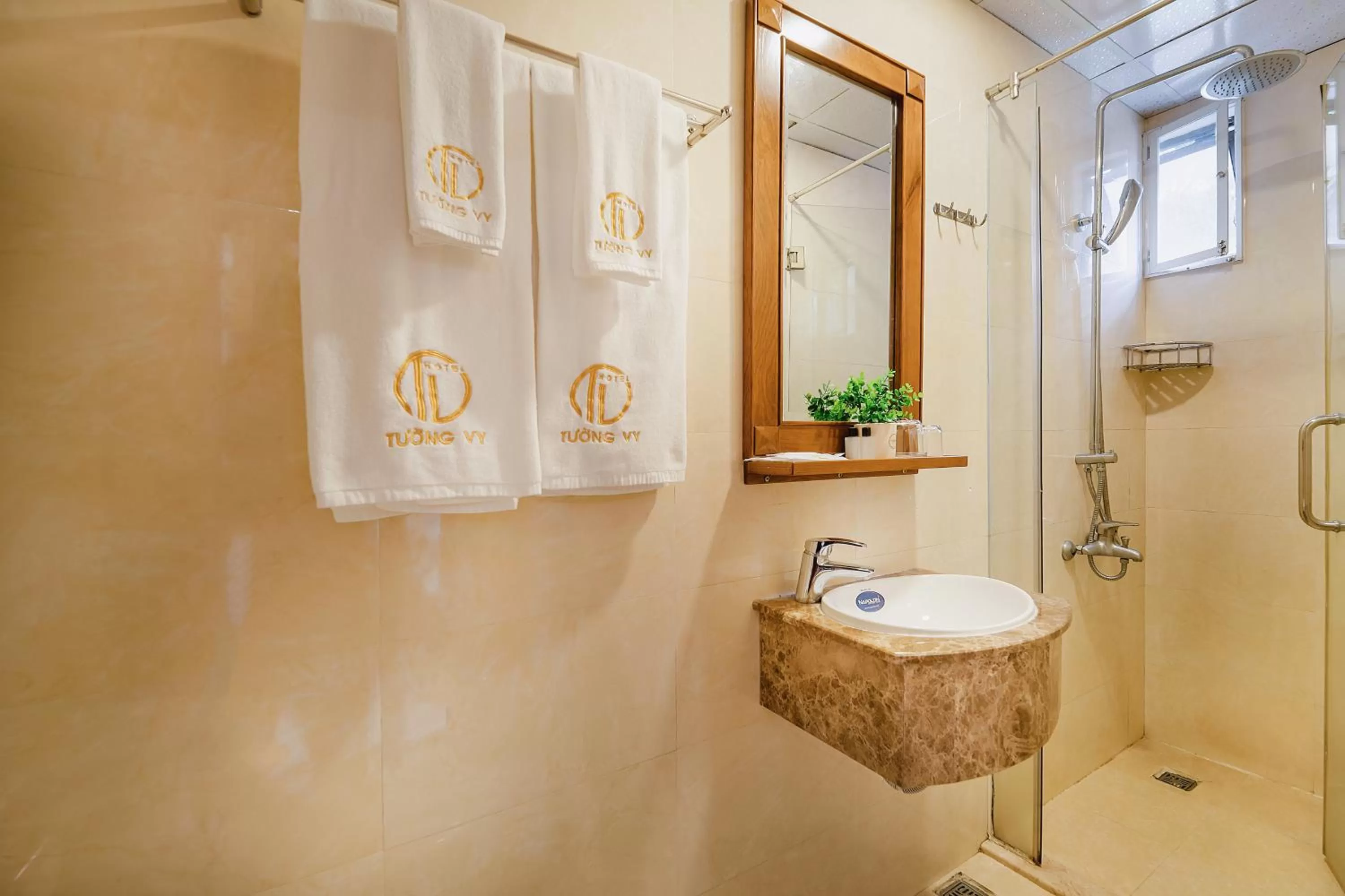 Bathroom in Tuong Vy Ben Thanh Hotel
