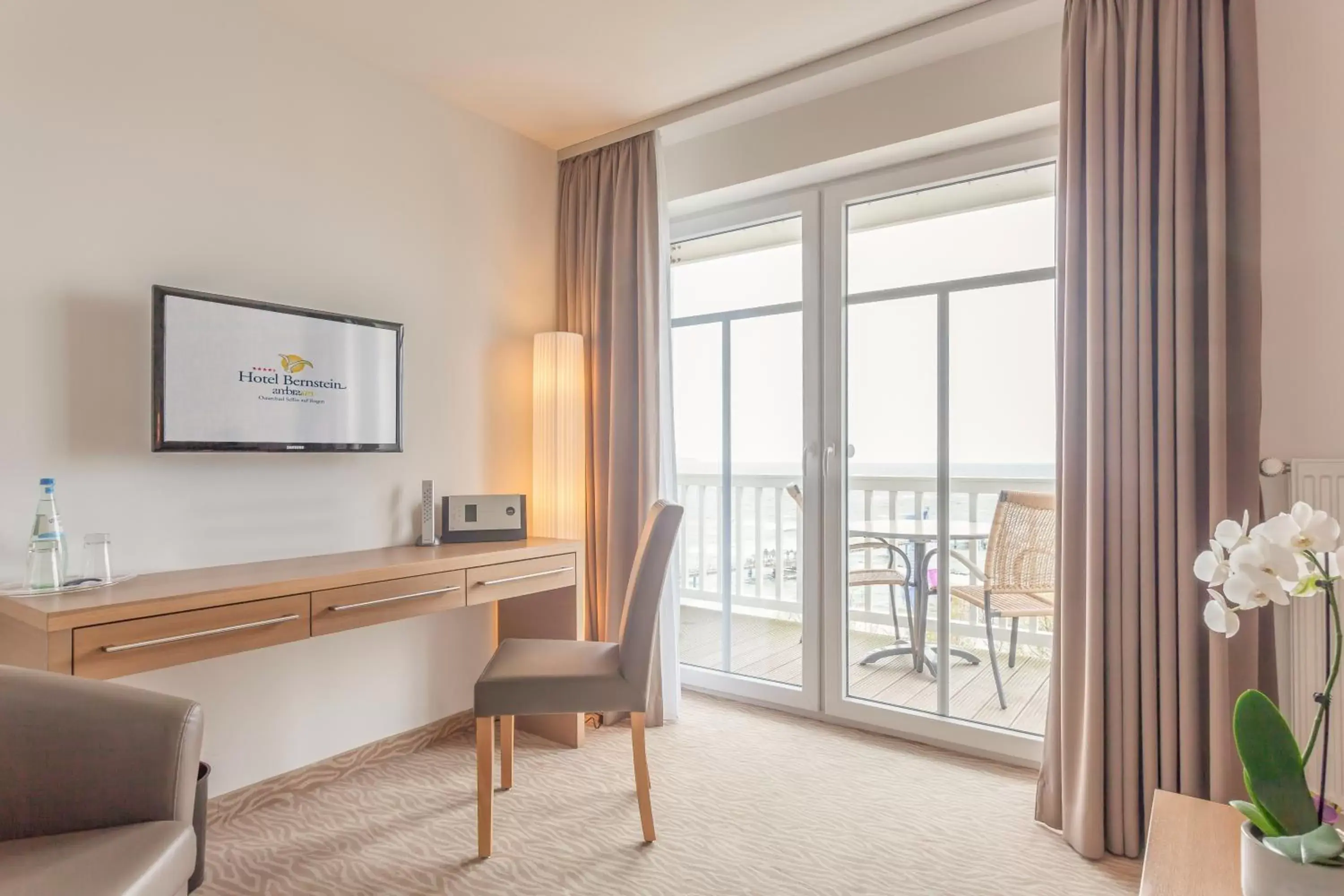 Photo of the whole room in Hotel Bernstein Photo of the whole room in Hotel Bernstein