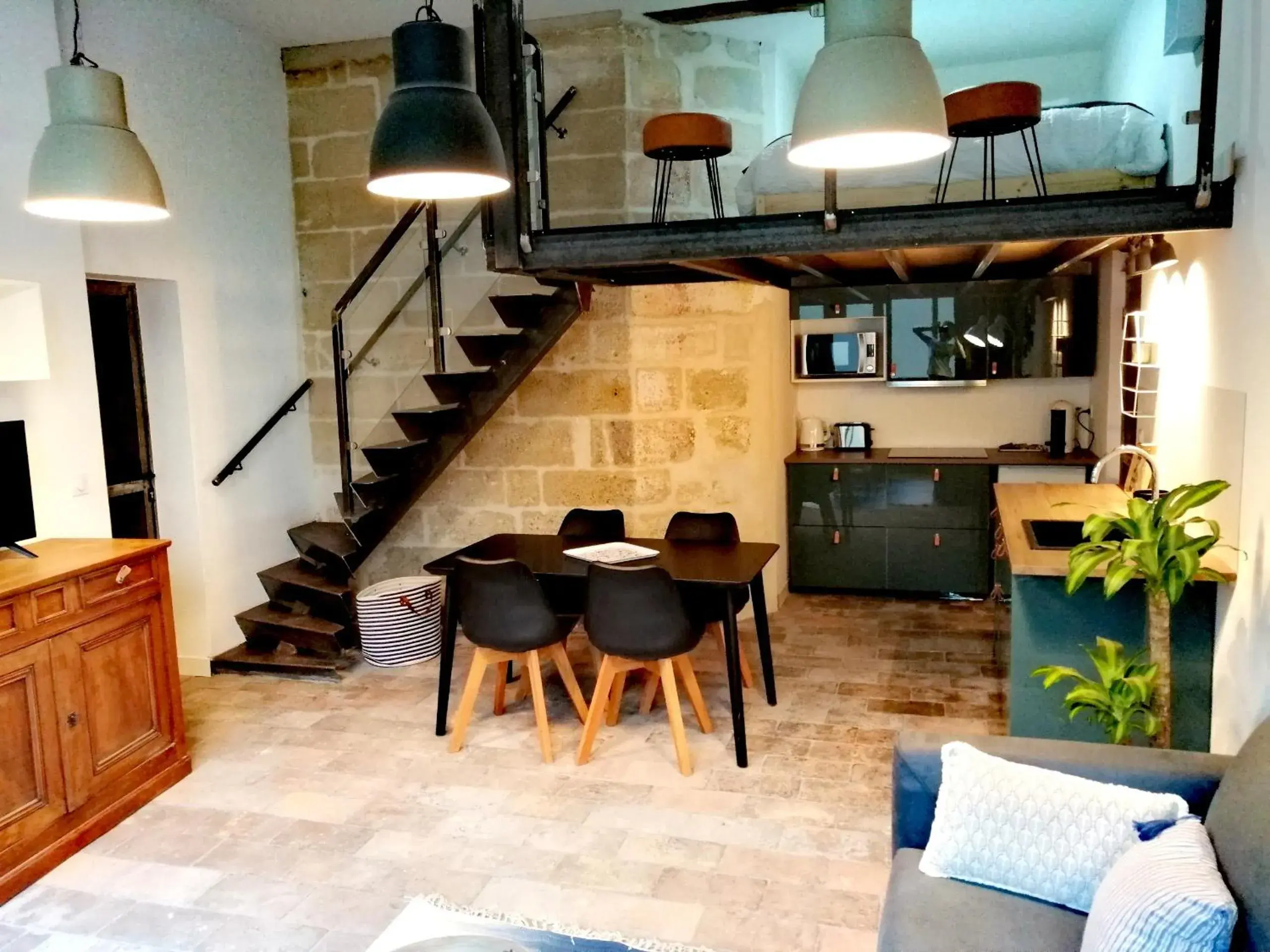 Living room in La Maison Grivolas Appartements et Maison d'hôtes Living room in La Maison Grivolas Appartements et Maison d'hôtes