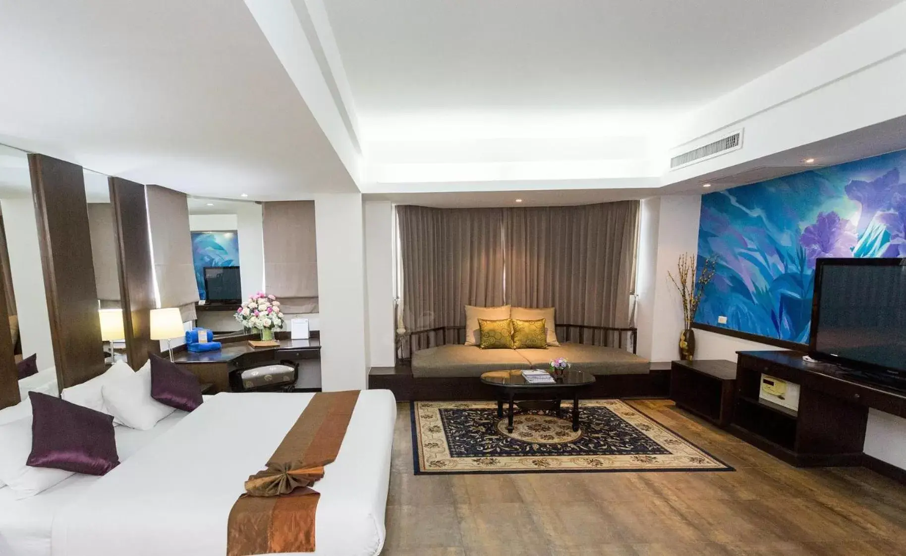 Bedroom, Seating Area in The Grand Sathorn