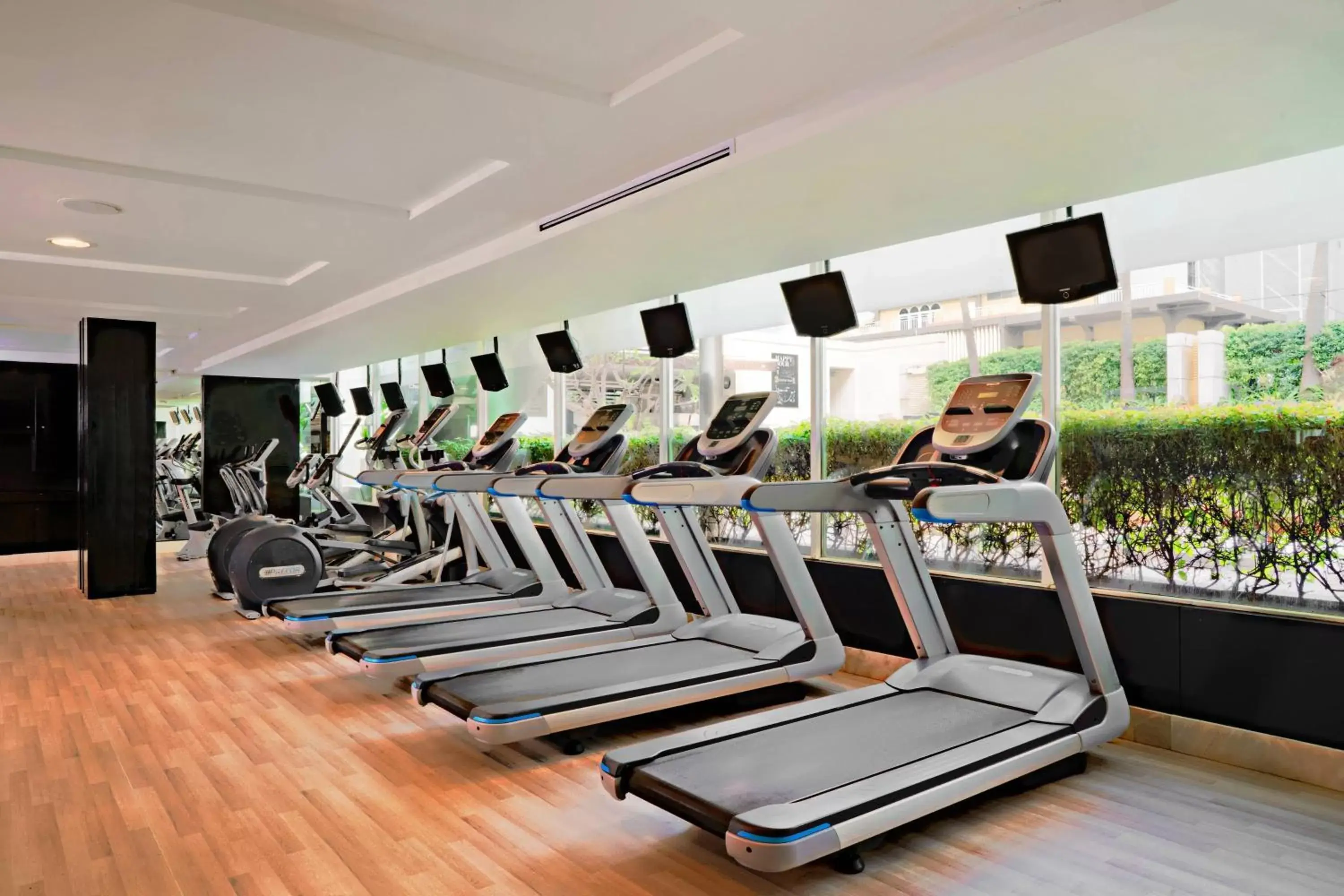 Fitness centre/facilities, Fitness Center/Facilities in Courtyard by Marriott Bangkok