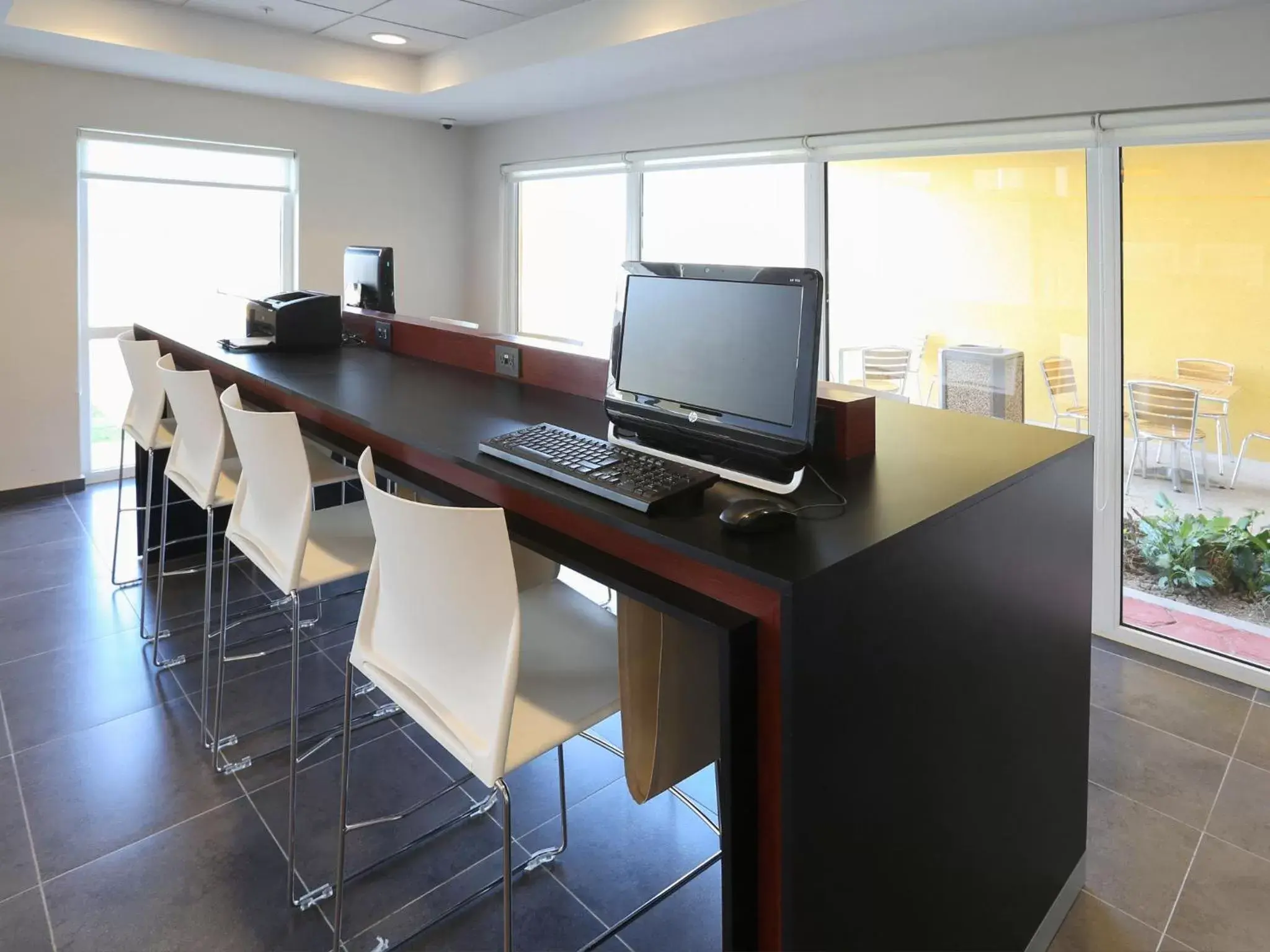 Business facilities, Business Area/Conference Room in City Express by Marriott Salina Cruz