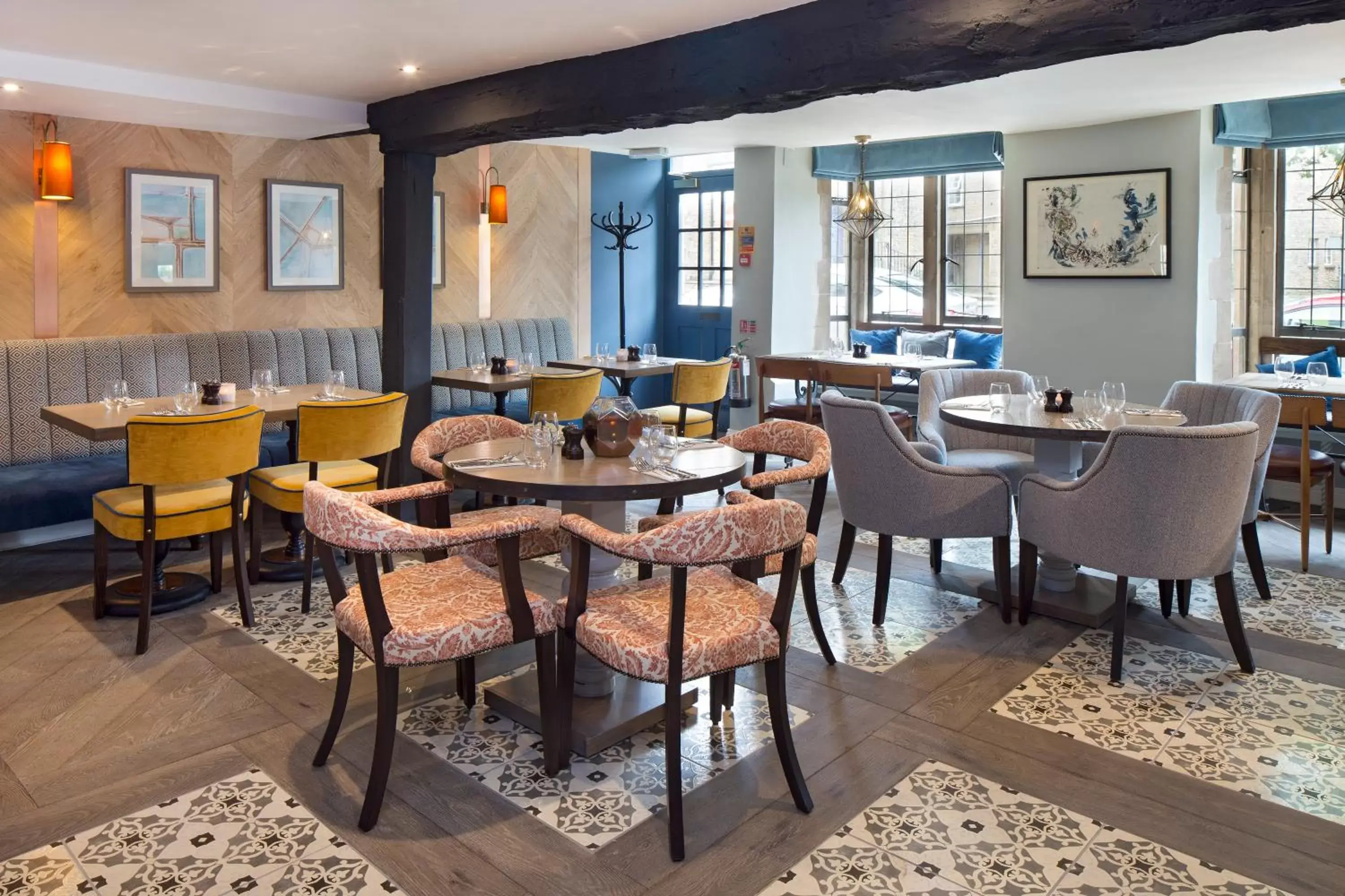 Lounge or bar, Restaurant/Places to Eat in The Sheep on Sheep Street Hotel