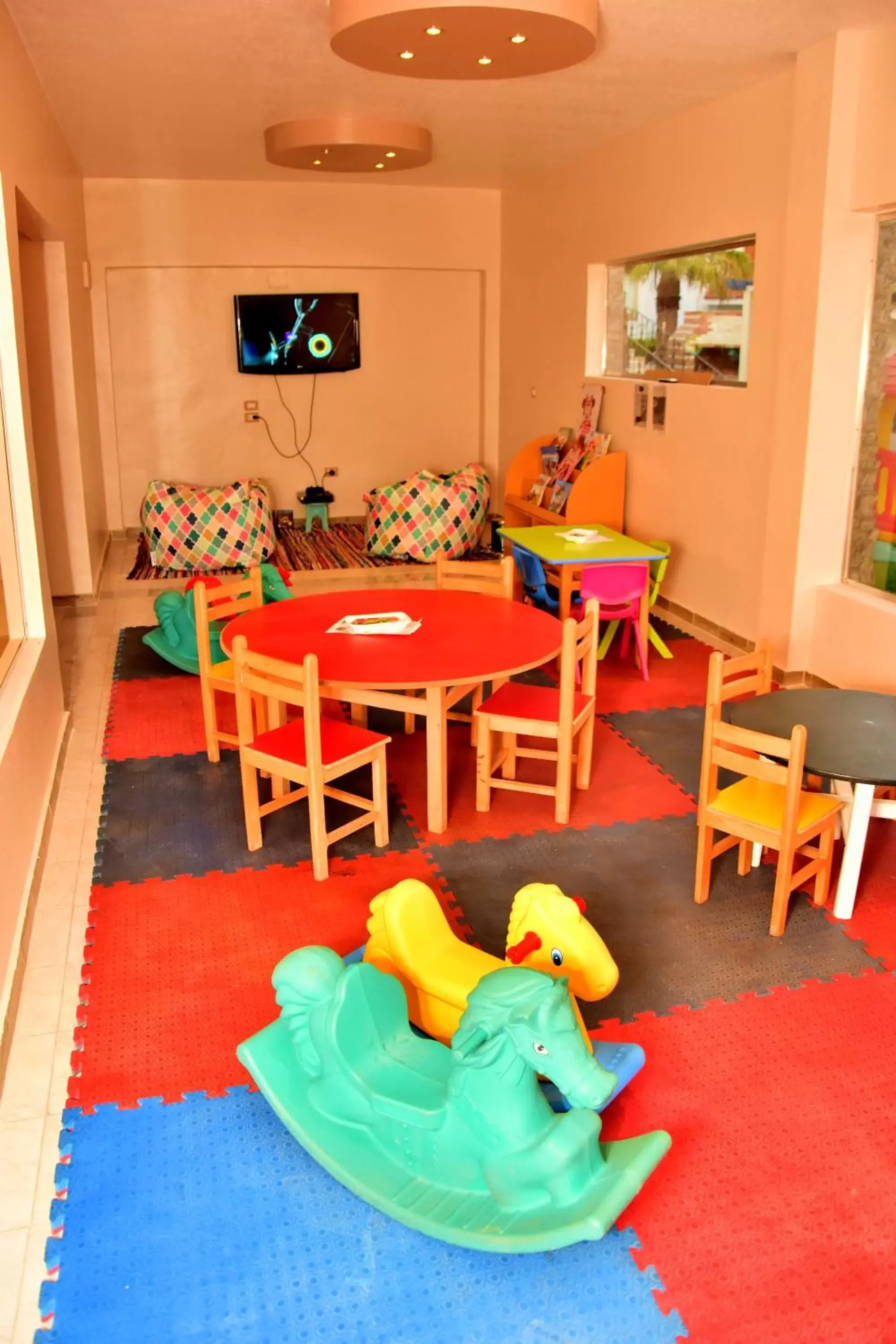 Kids's club in Dive Inn Resort