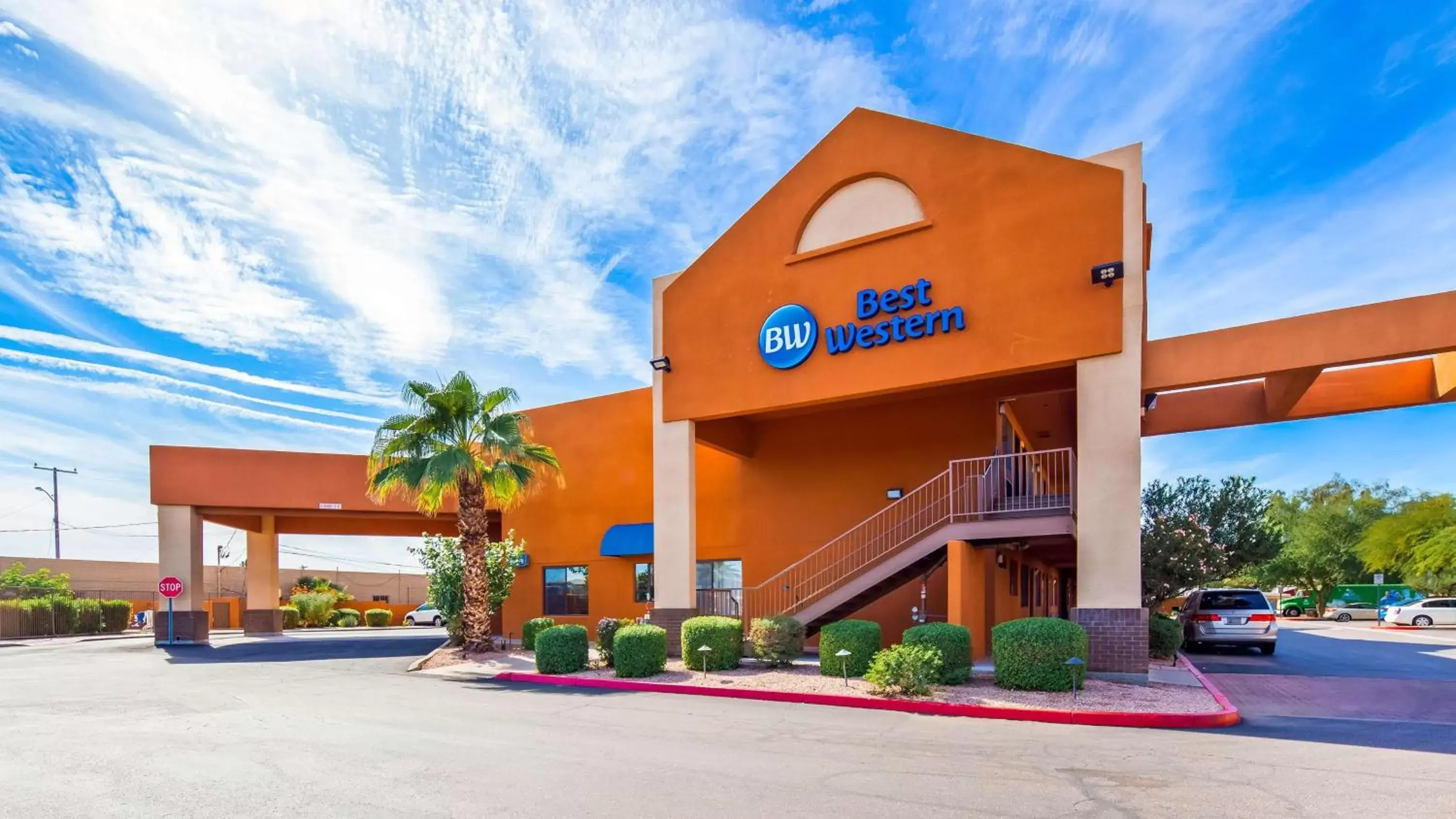 Property Building in Best Western Inn of Chandler