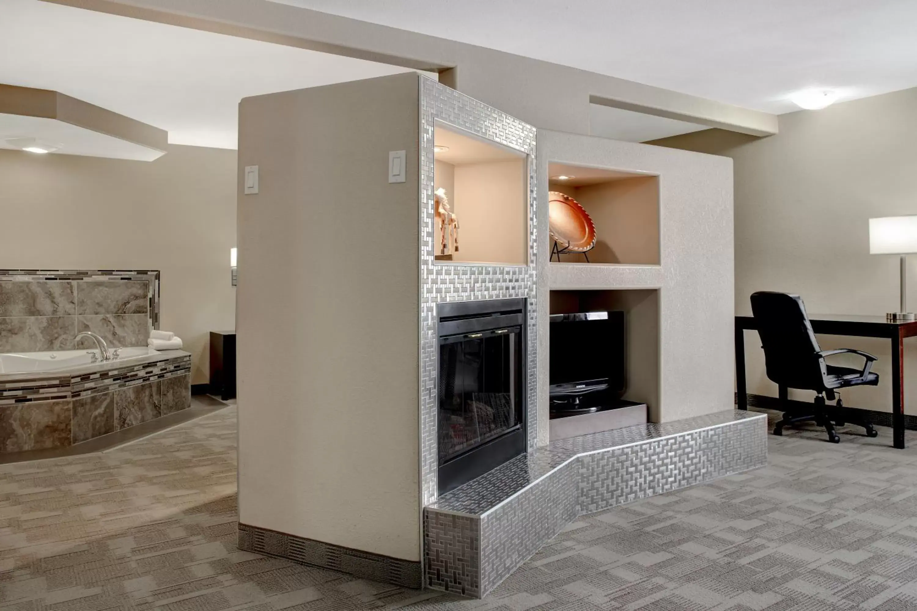 Seating area in Days Inn by Wyndham Medicine Hat