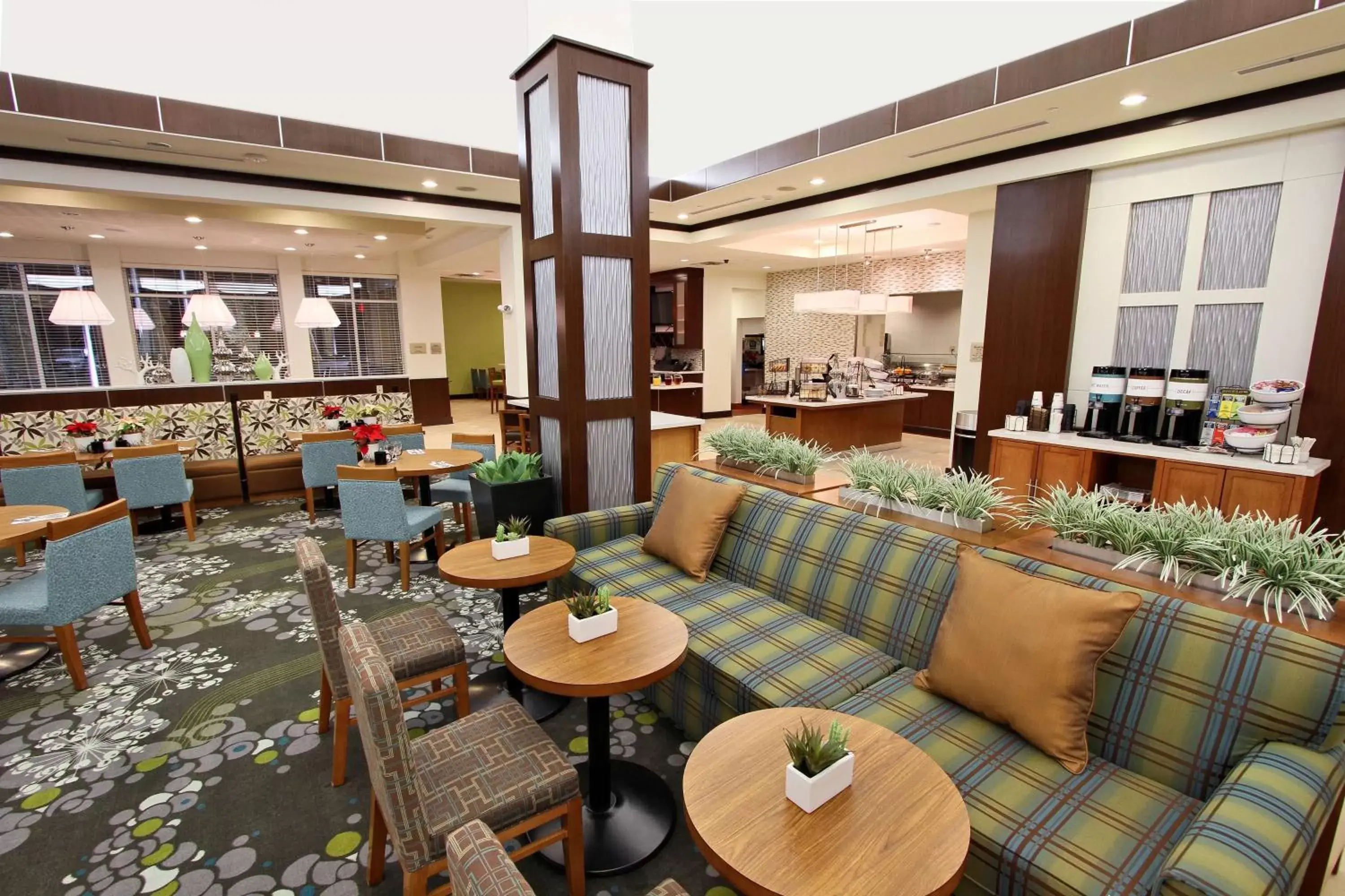 Lobby or reception, Lounge/Bar in Hilton Garden Inn Covington/Mandeville