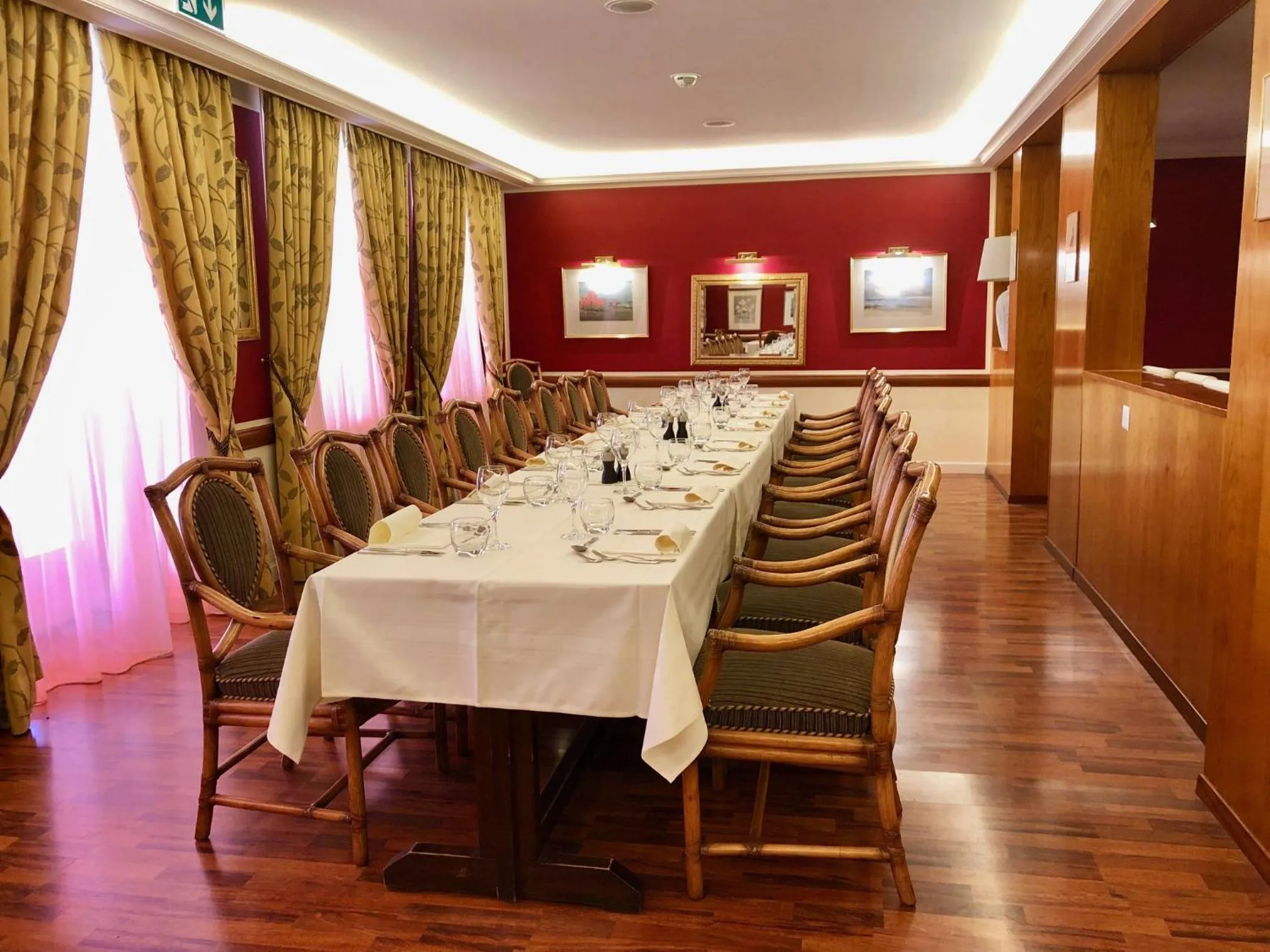 Restaurant/places to eat in Hôtel la Prairie