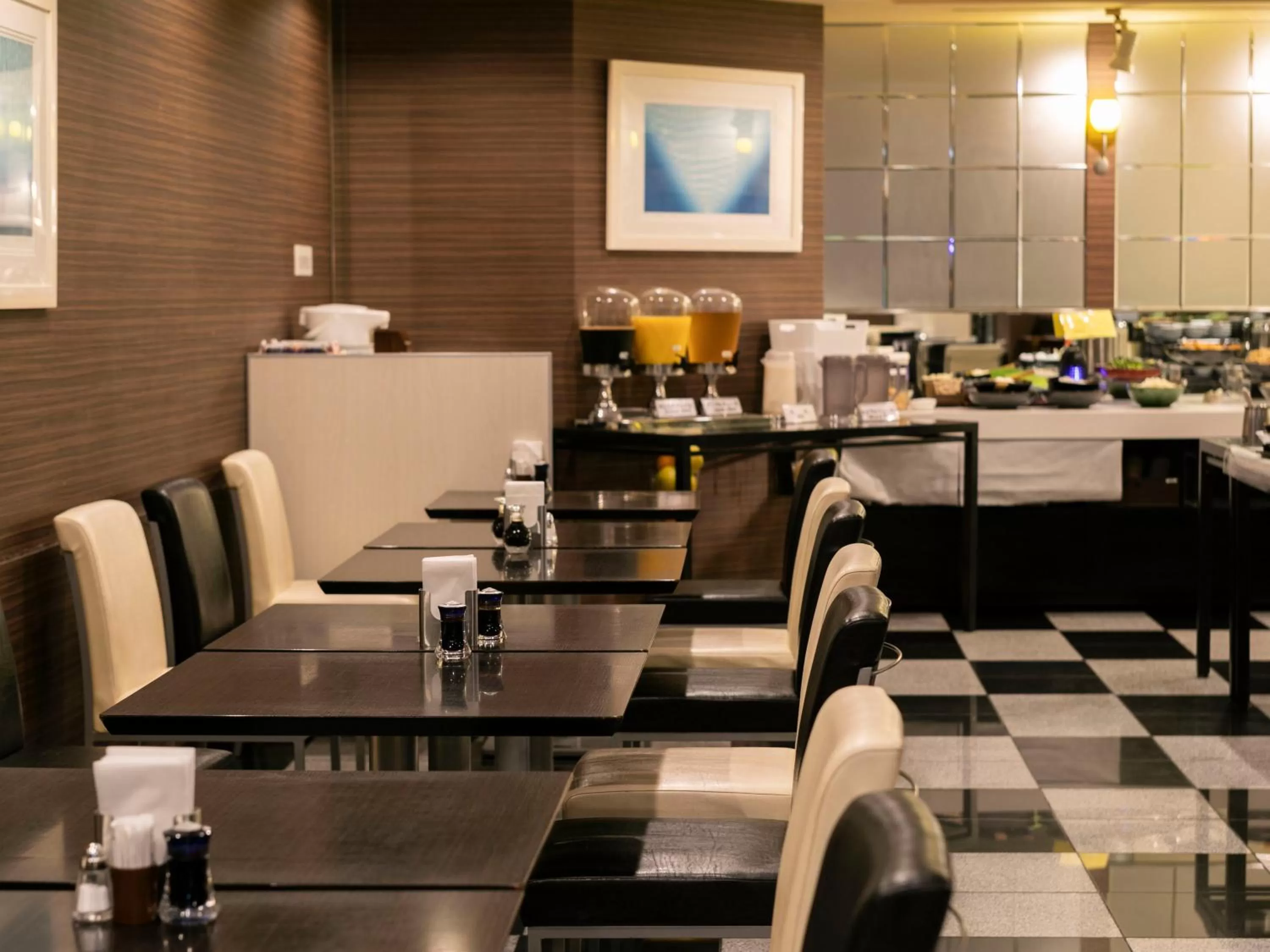 Restaurant/places to eat in APA Hotel Yodoyabashi Ekimae