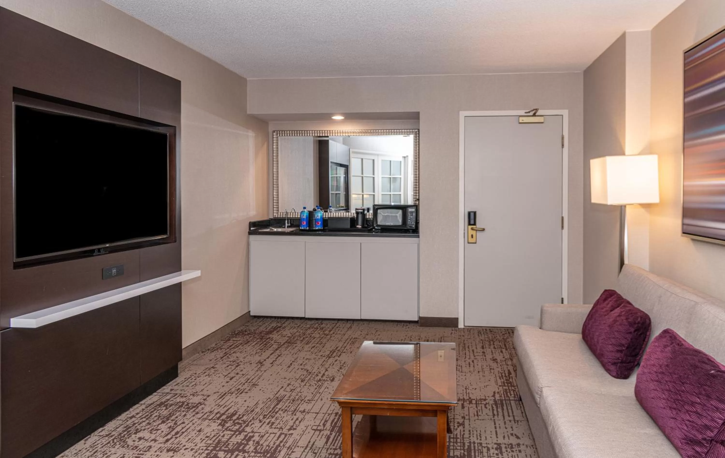 oven in Chicago Marriott Suites Deerfield