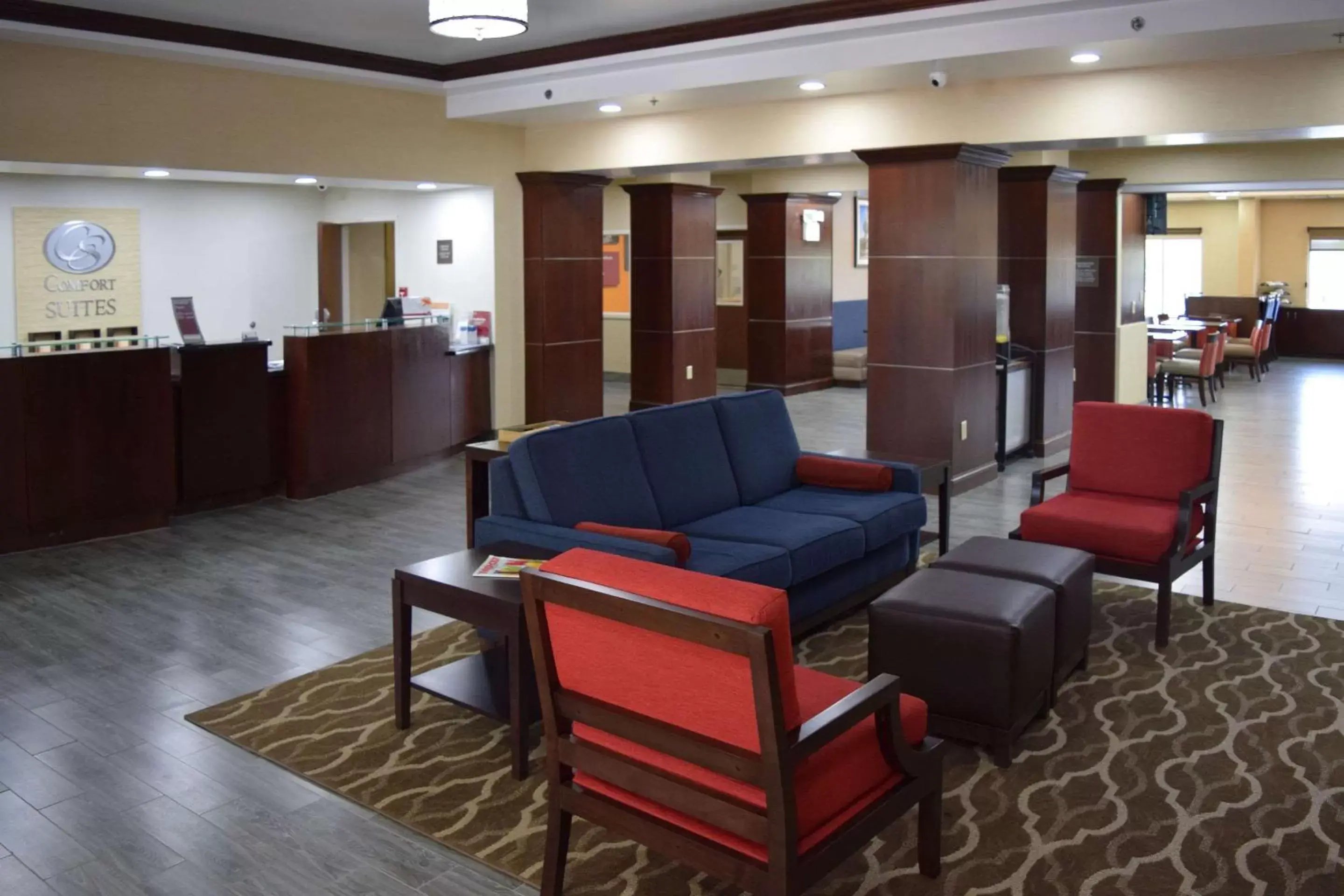 Lobby or reception, Lounge/Bar in Comfort Suites Olive Branch