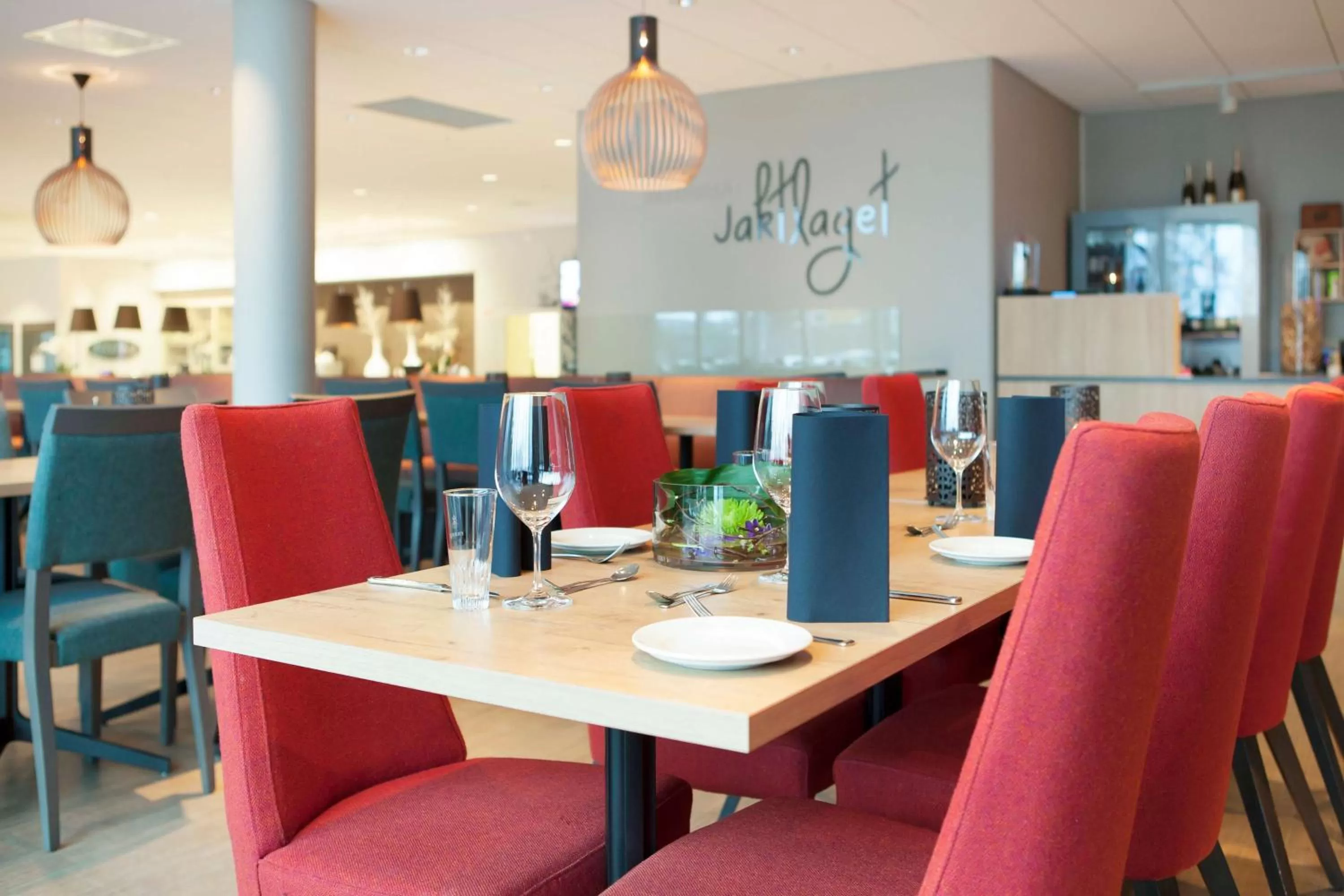 Restaurant/places to eat in Thon Partner Elgstua Hotel