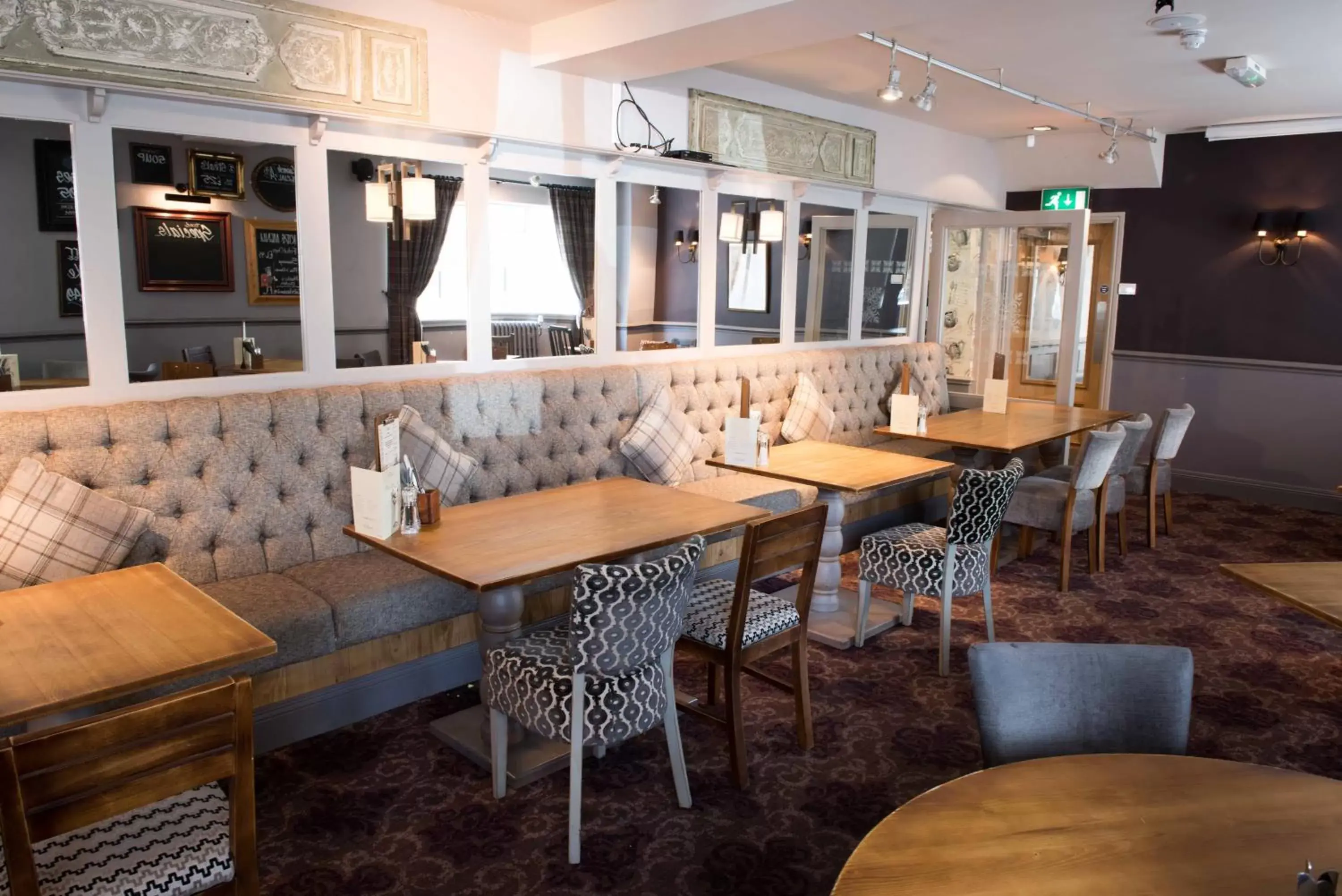 Dining area, Restaurant/Places to Eat in The County Hotel