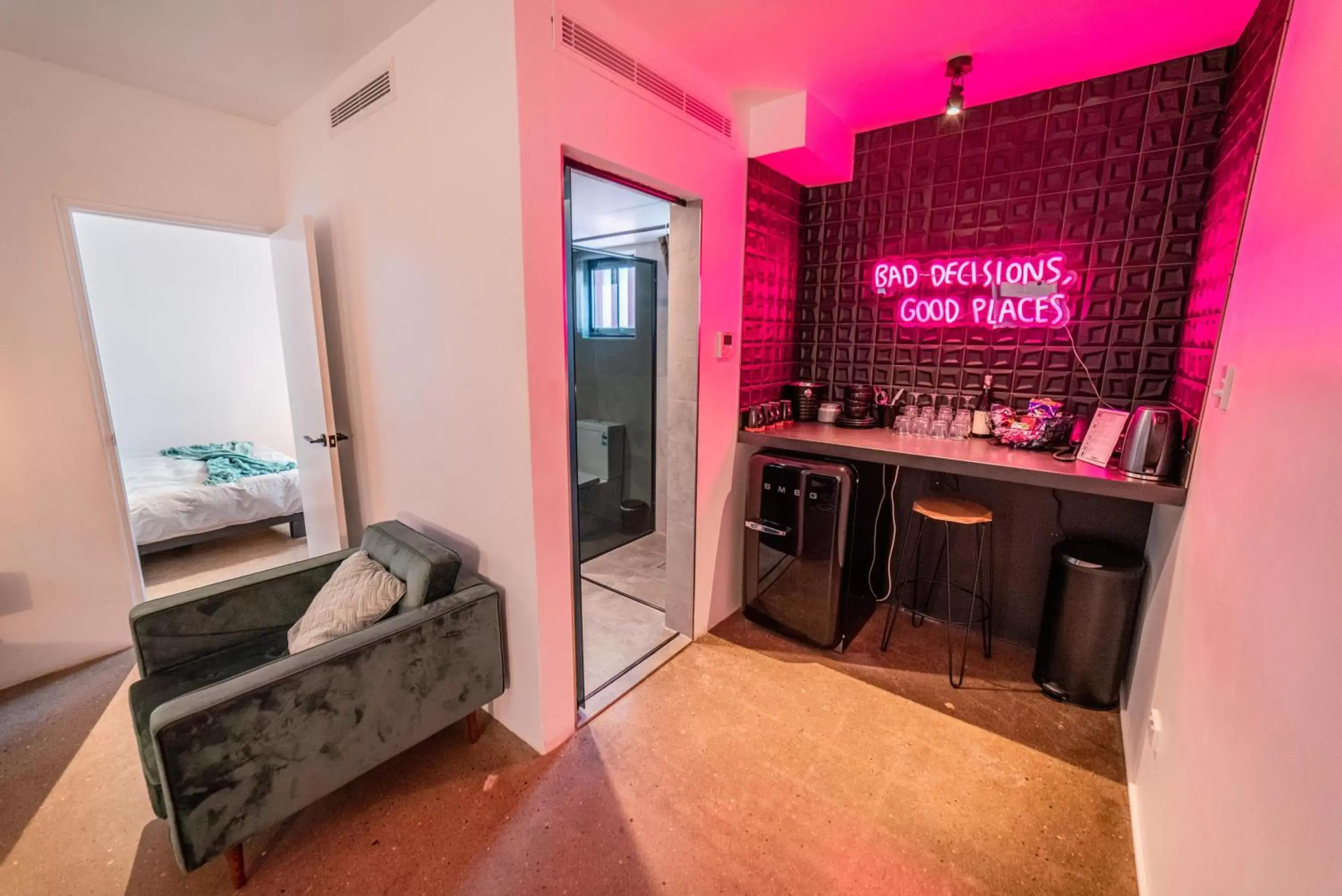 Kitchen/Kitchenette in The Pink Hotel Coolangatta