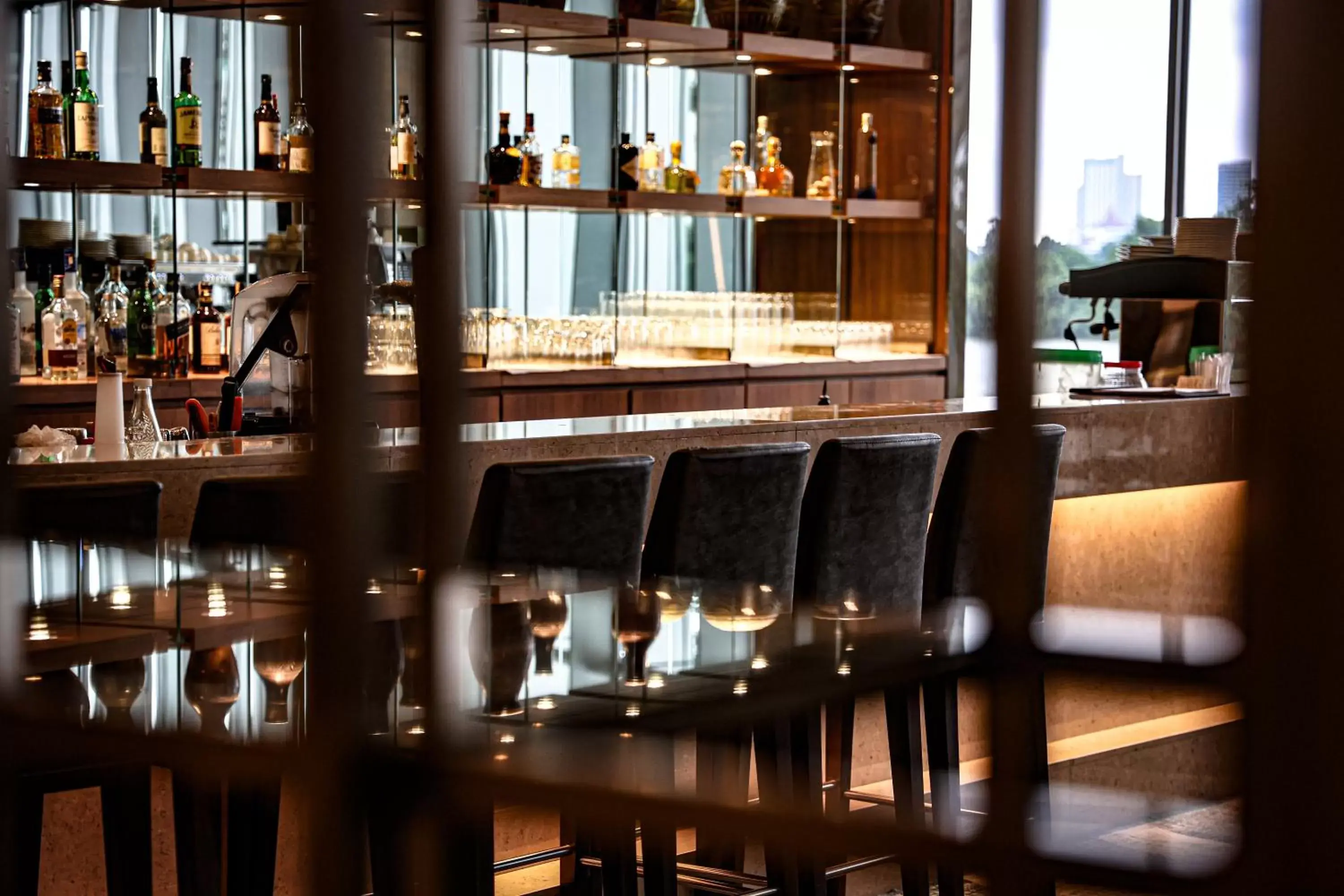 Lounge or bar, Restaurant/Places to Eat in LOTTE Hotel Yangon