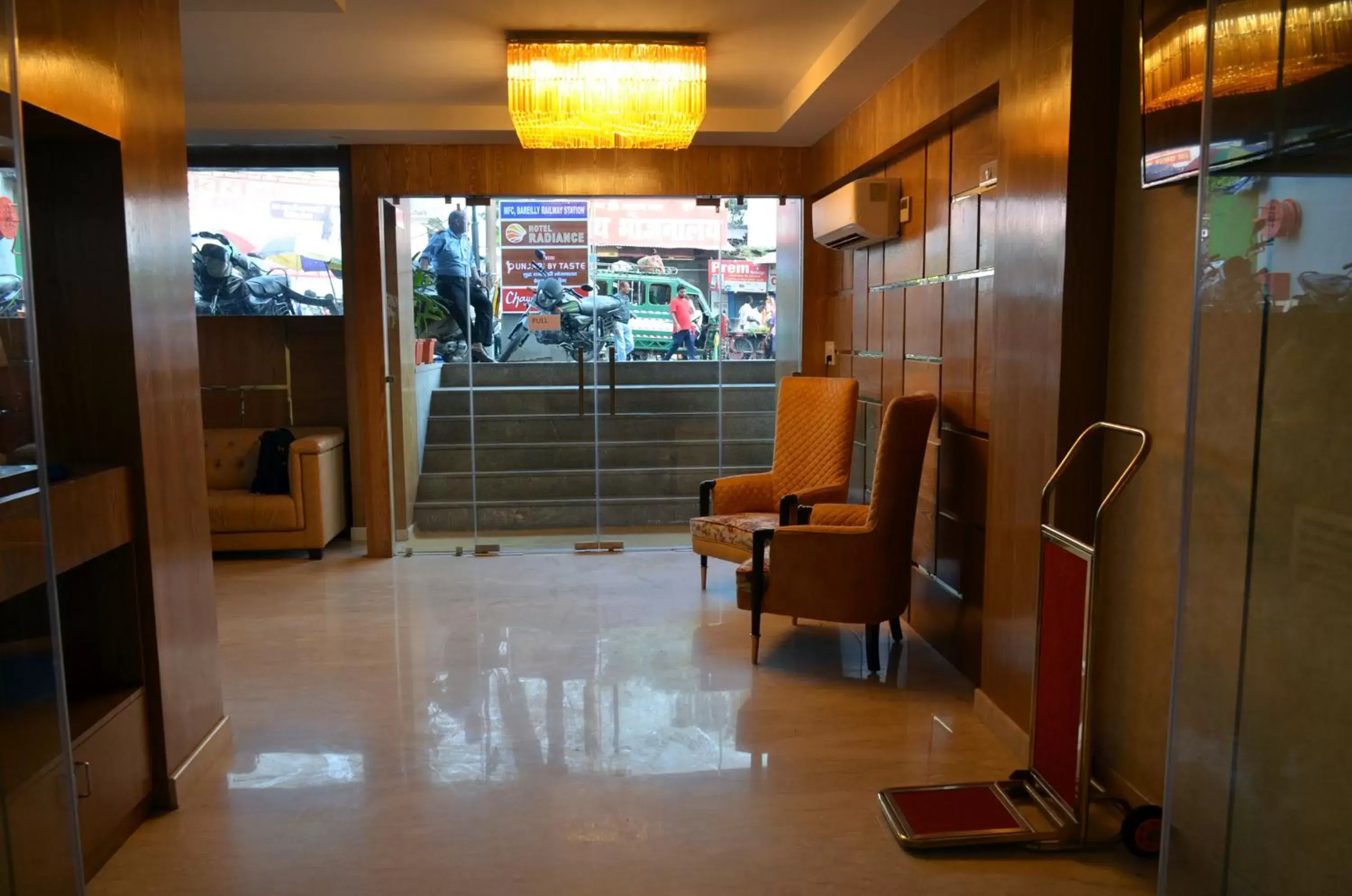 Facade/entrance, Lobby/Reception in Hotel Radiance