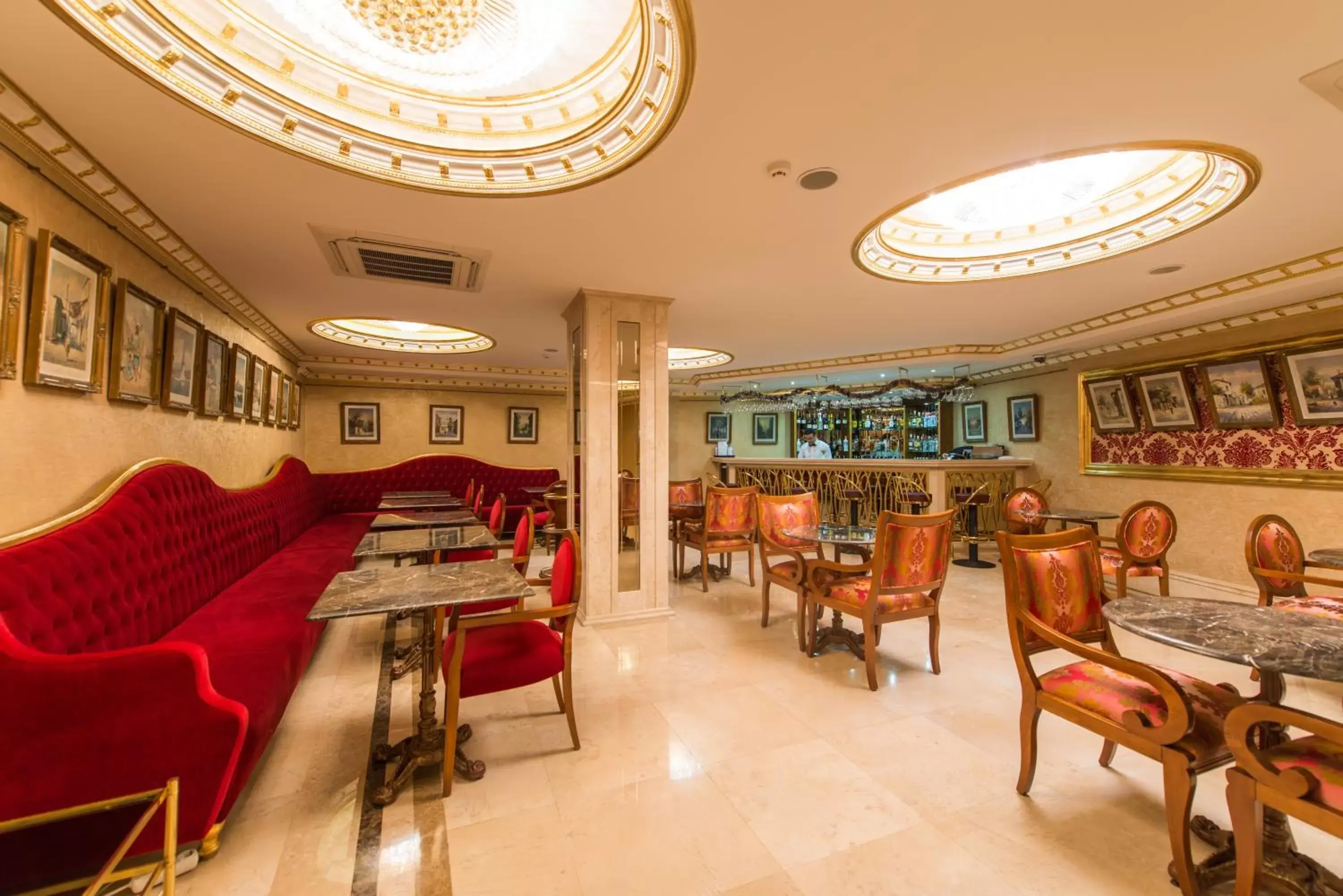 Lounge or bar, Restaurant/Places to Eat in Antea Hotel Oldcity -Special Category